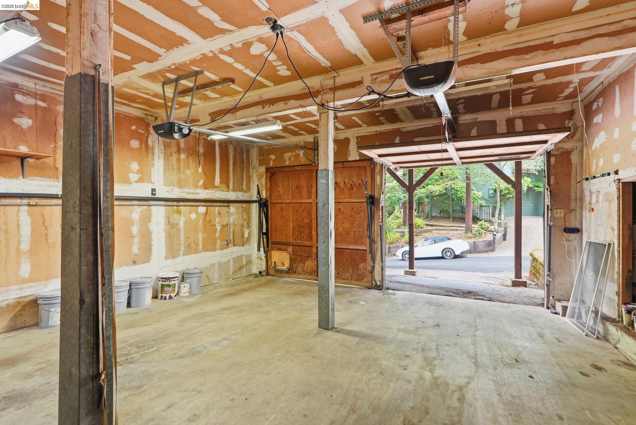 33 Eastwood Ct