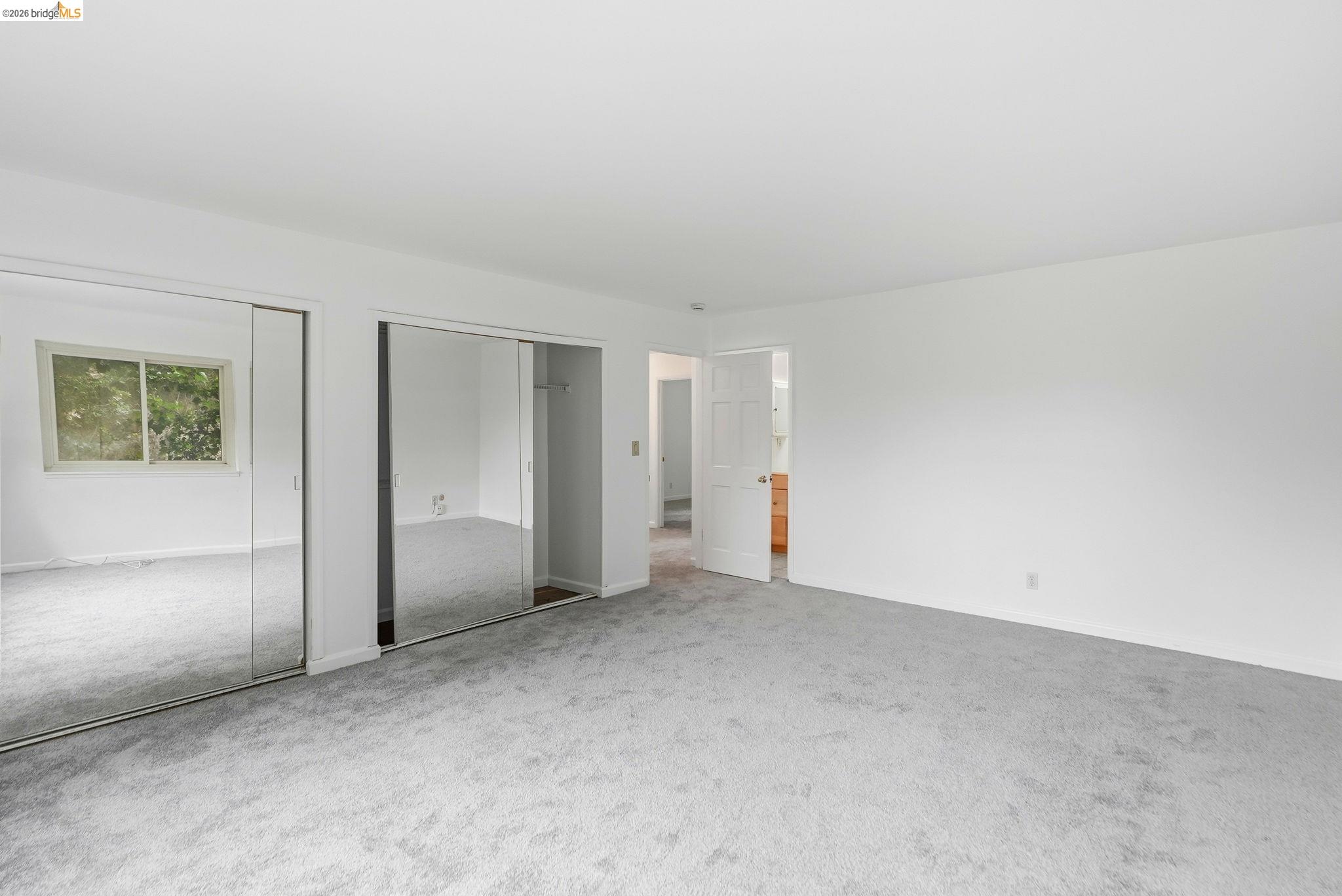 33 Eastwood Ct