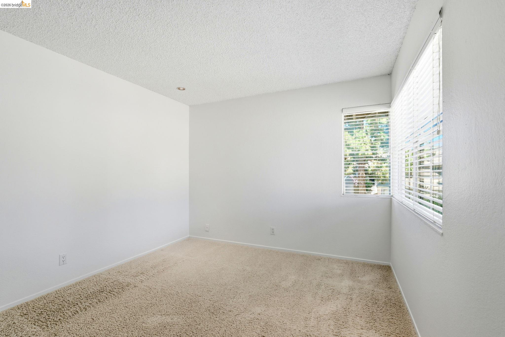 2231 Heathrow Pl