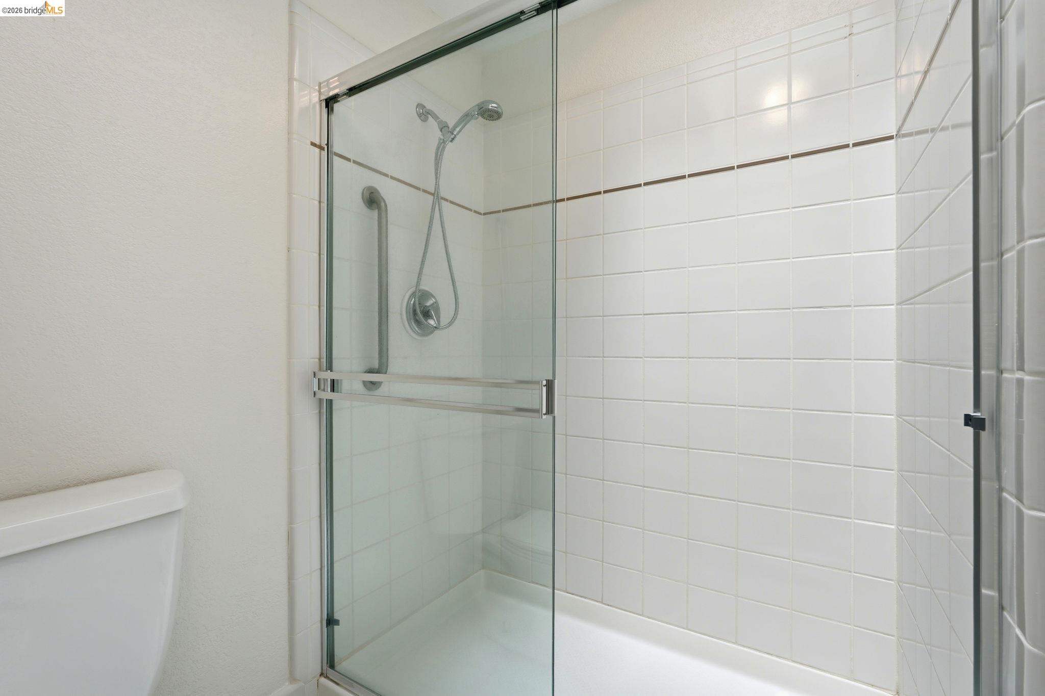 2231 Heathrow Pl