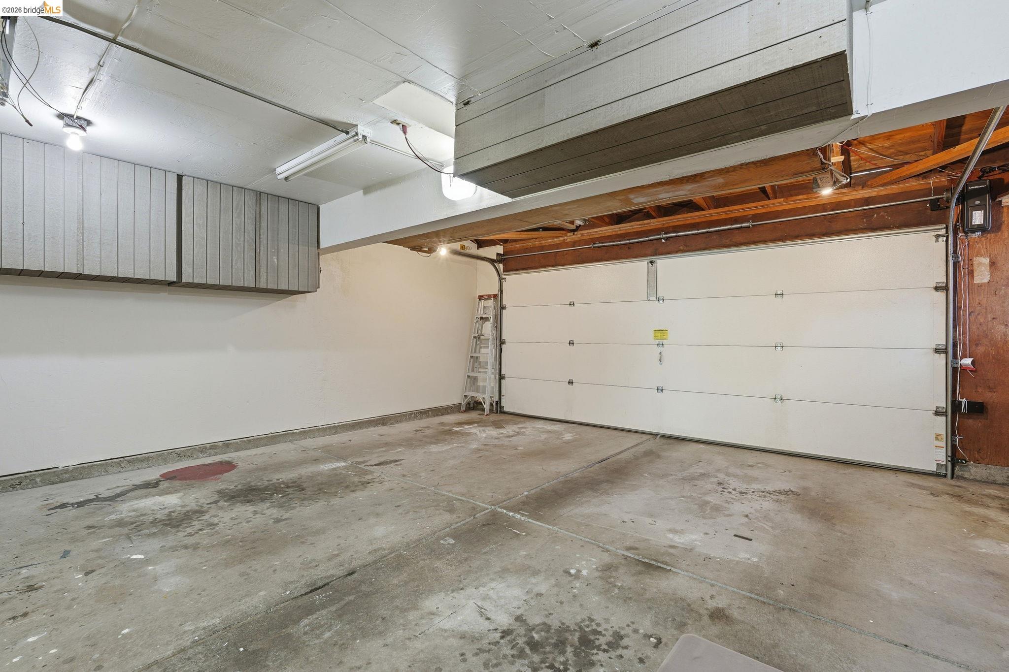 2231 Heathrow Pl
