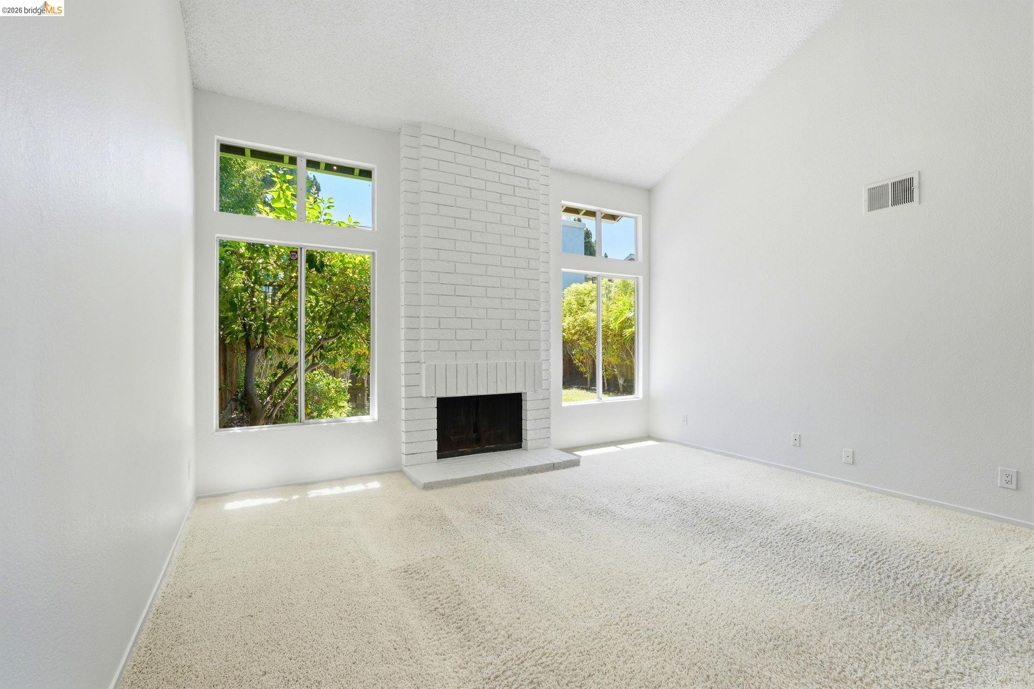 2231 Heathrow Pl