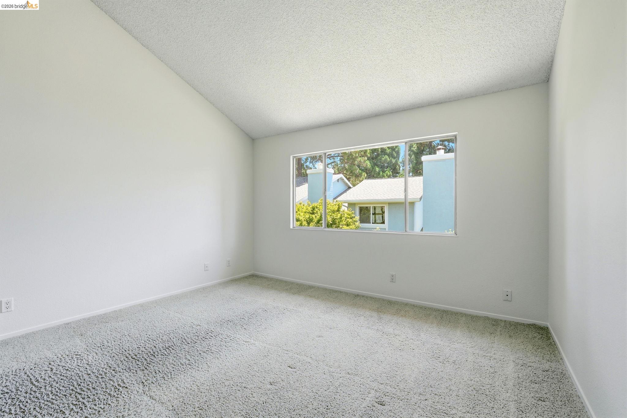 2231 Heathrow Pl