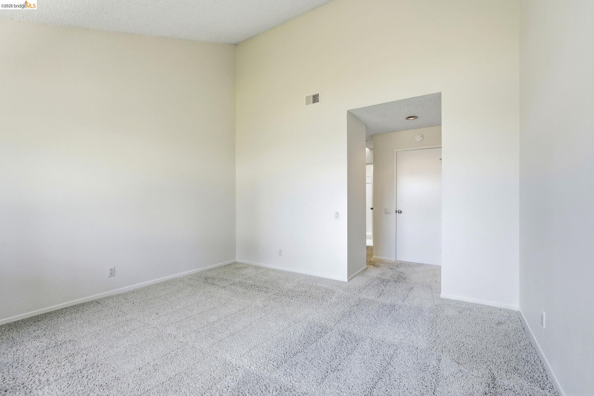 2231 Heathrow Pl