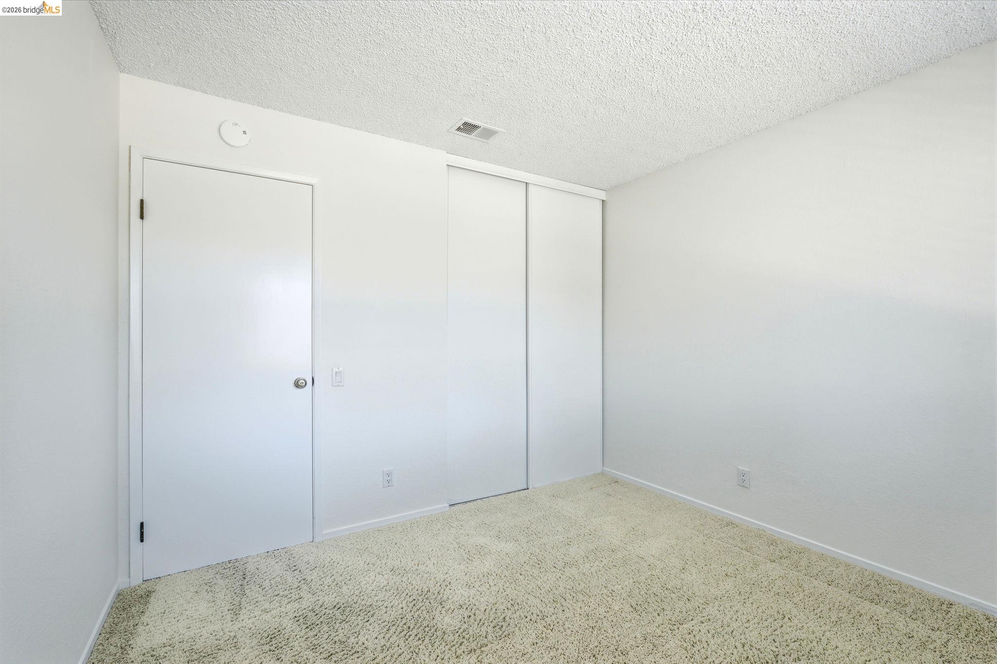 2231 Heathrow Pl