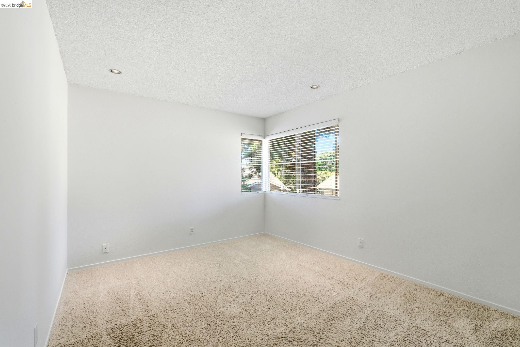 2231 Heathrow Pl