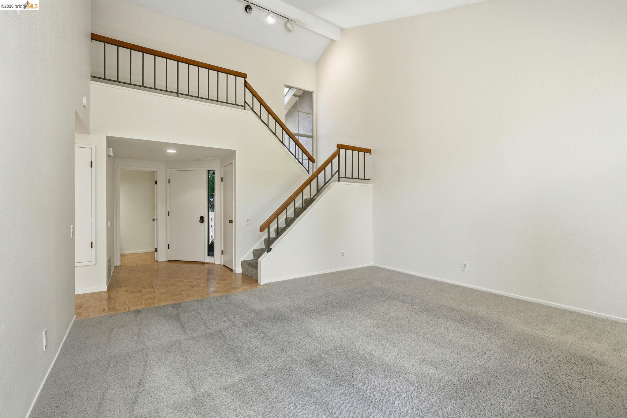 2231 Heathrow Pl