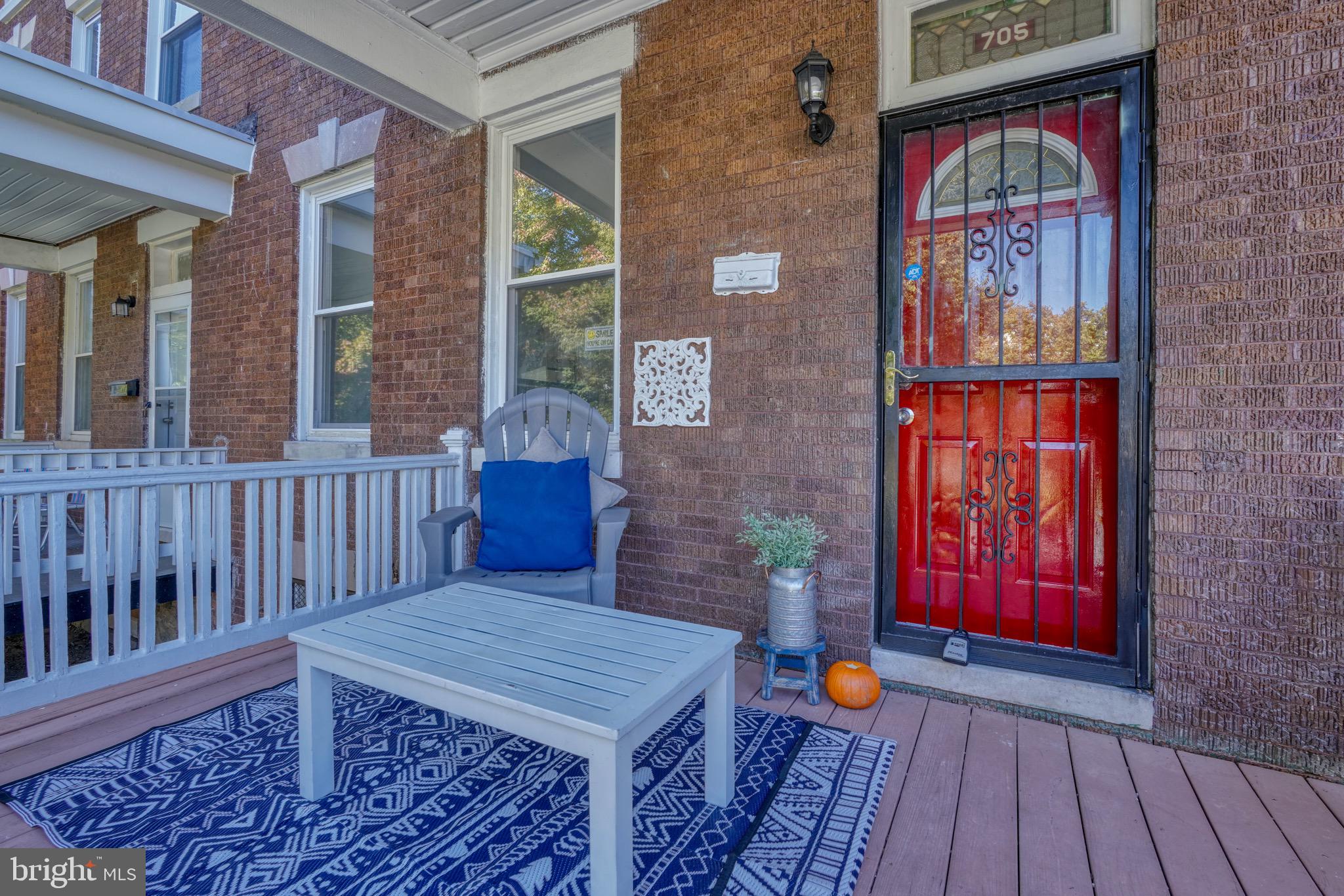 705 E 33rd STREET