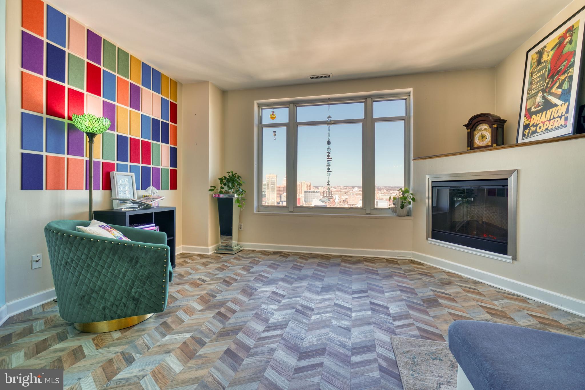100 Harborview DRIVE Unit: 2209