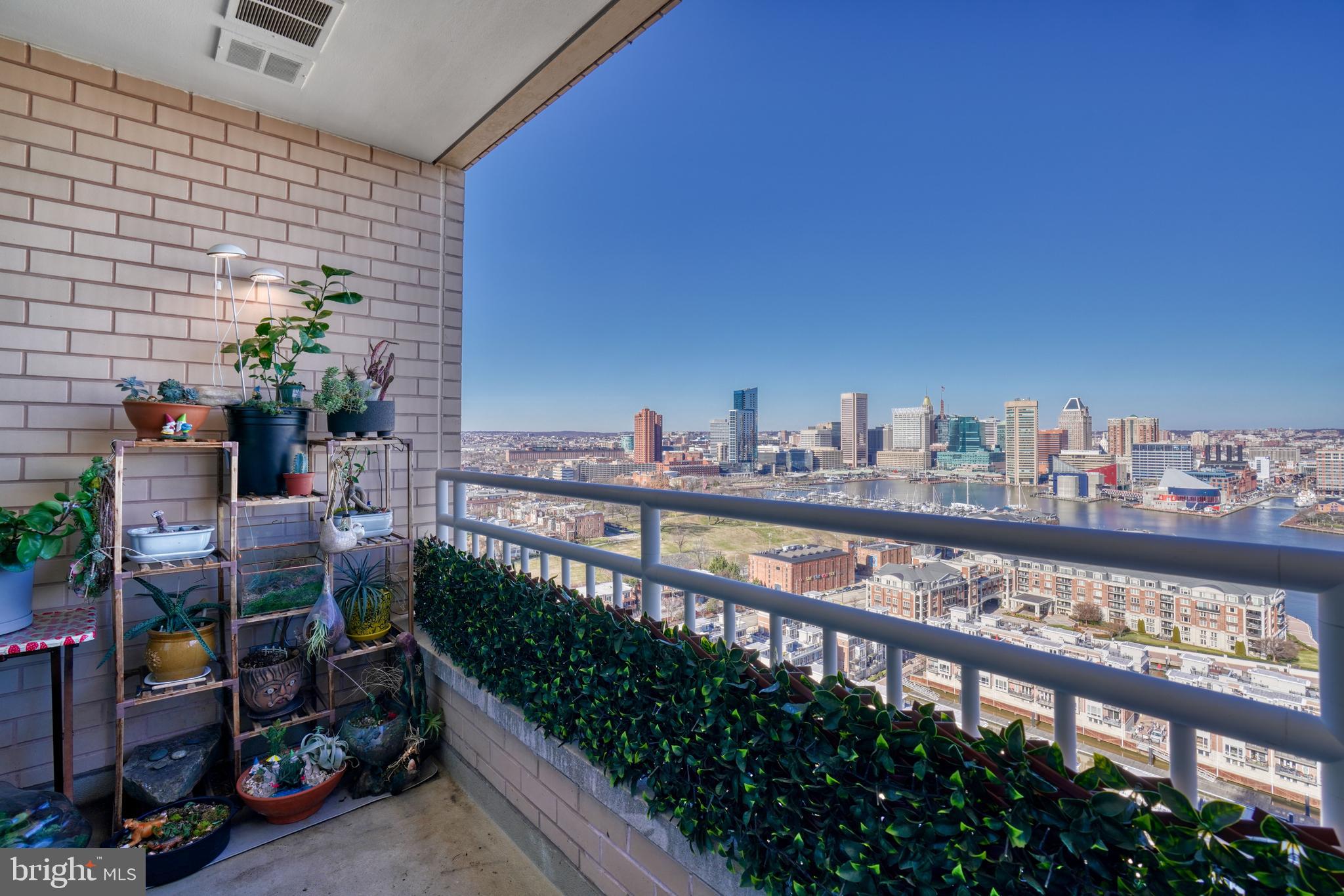 100 Harborview DRIVE Unit: 2209