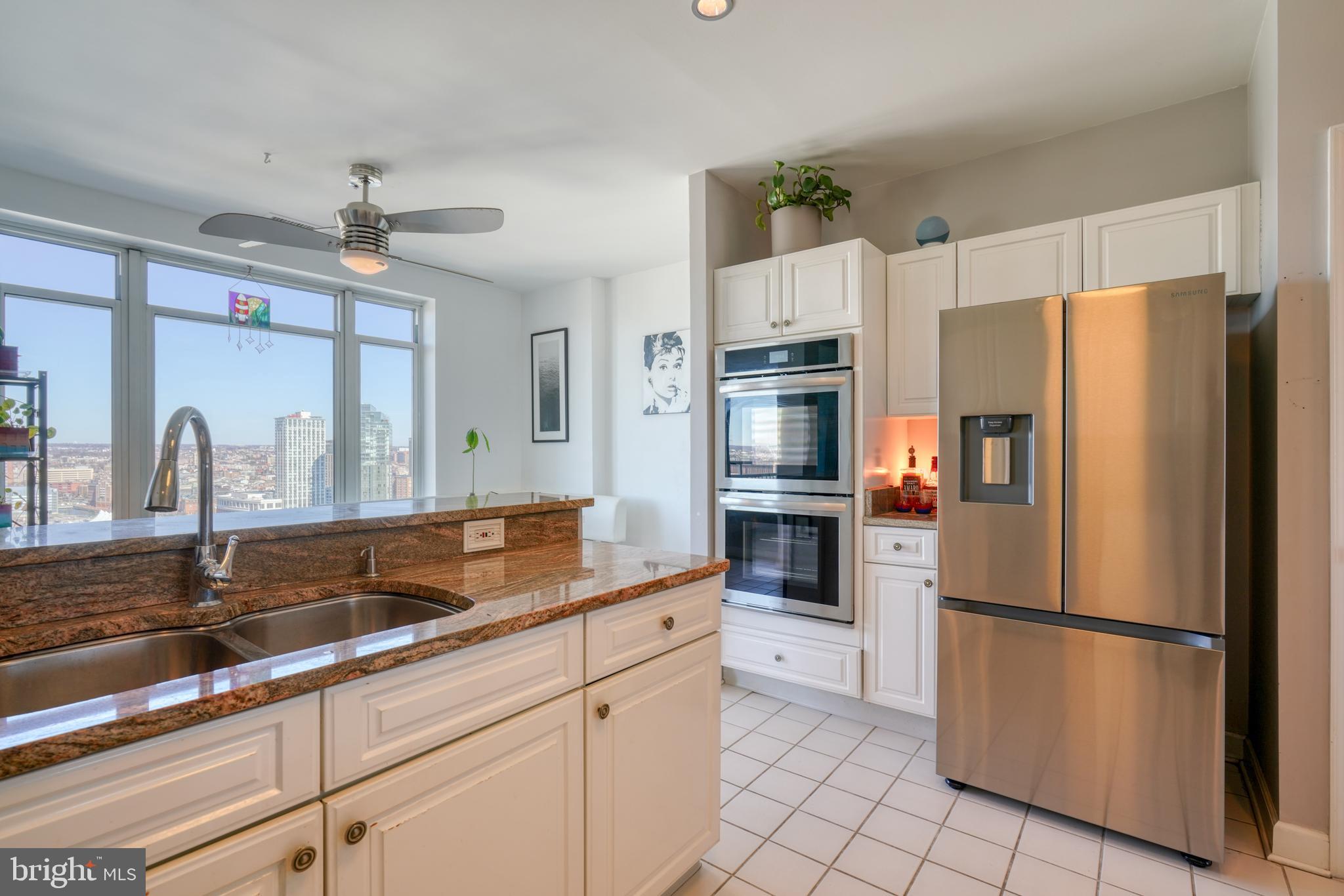 100 Harborview DRIVE Unit: 2209
