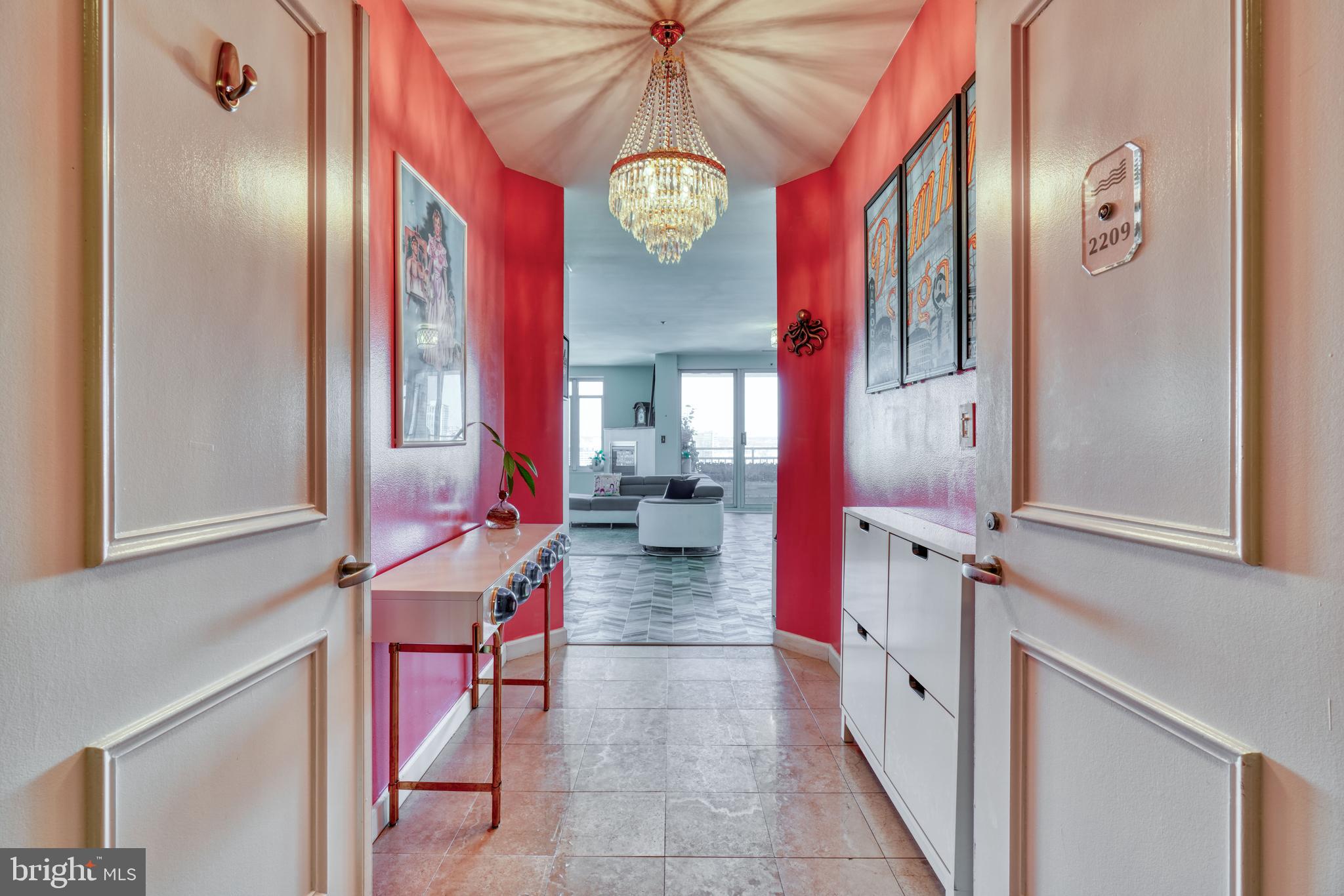 100 Harborview DRIVE Unit: 2209