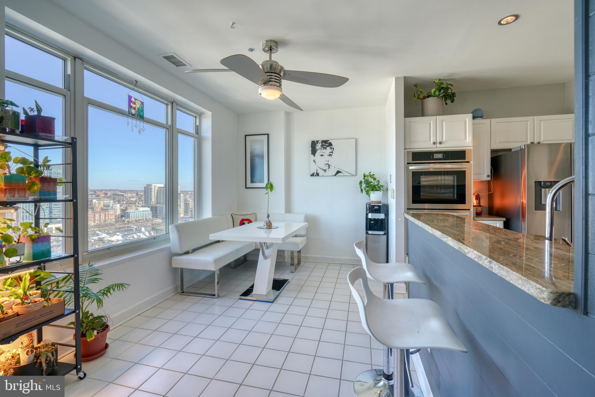 100 Harborview DRIVE Unit: 2209