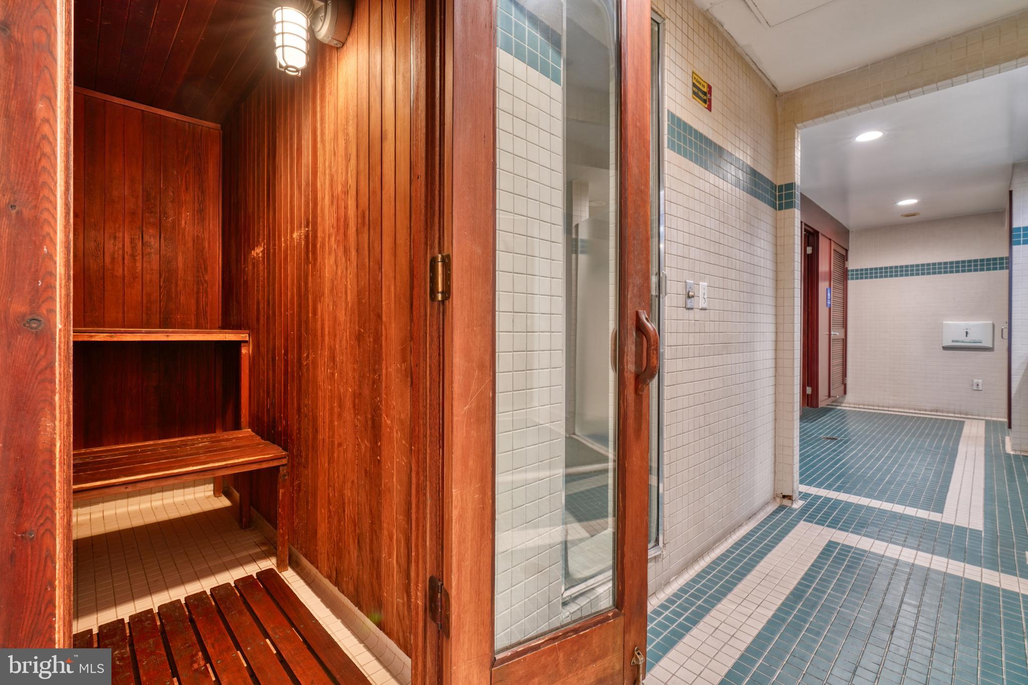 100 Harborview DRIVE Unit: 2209