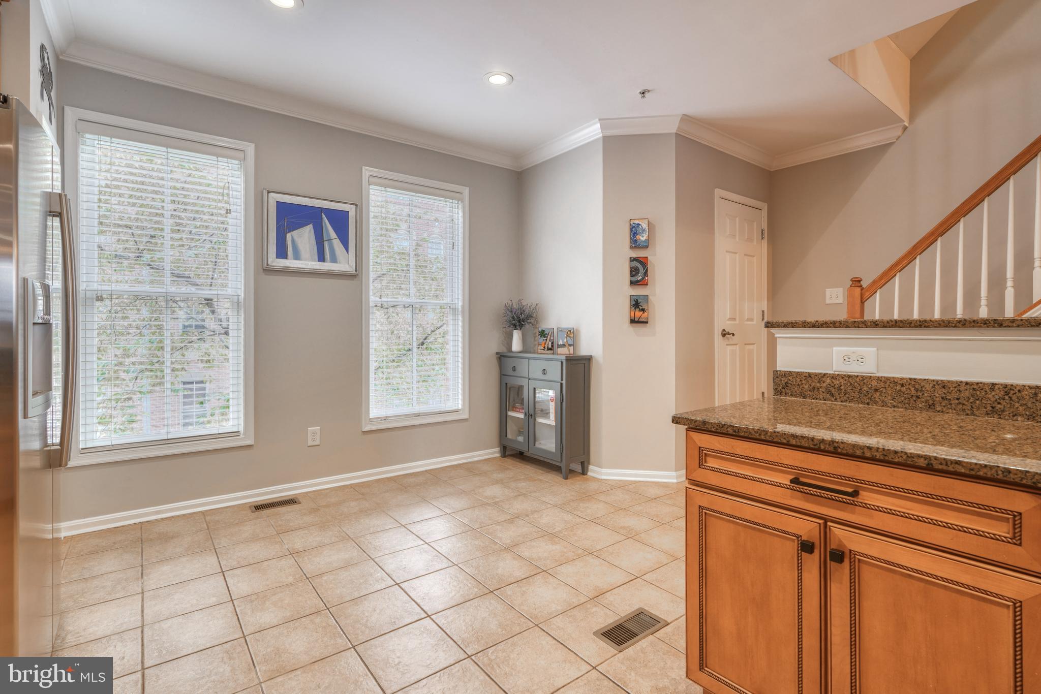 2613 Lighthouse LANE