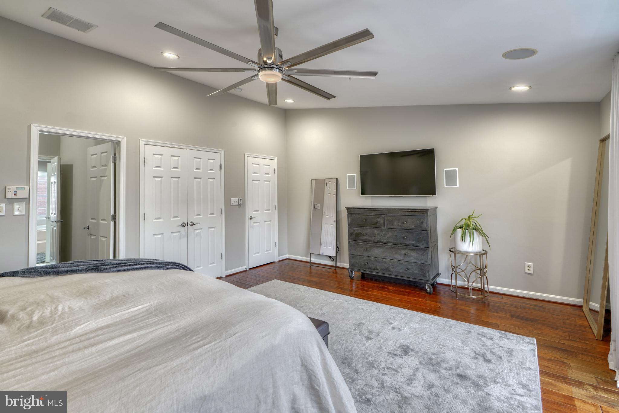 2613 Lighthouse LANE
