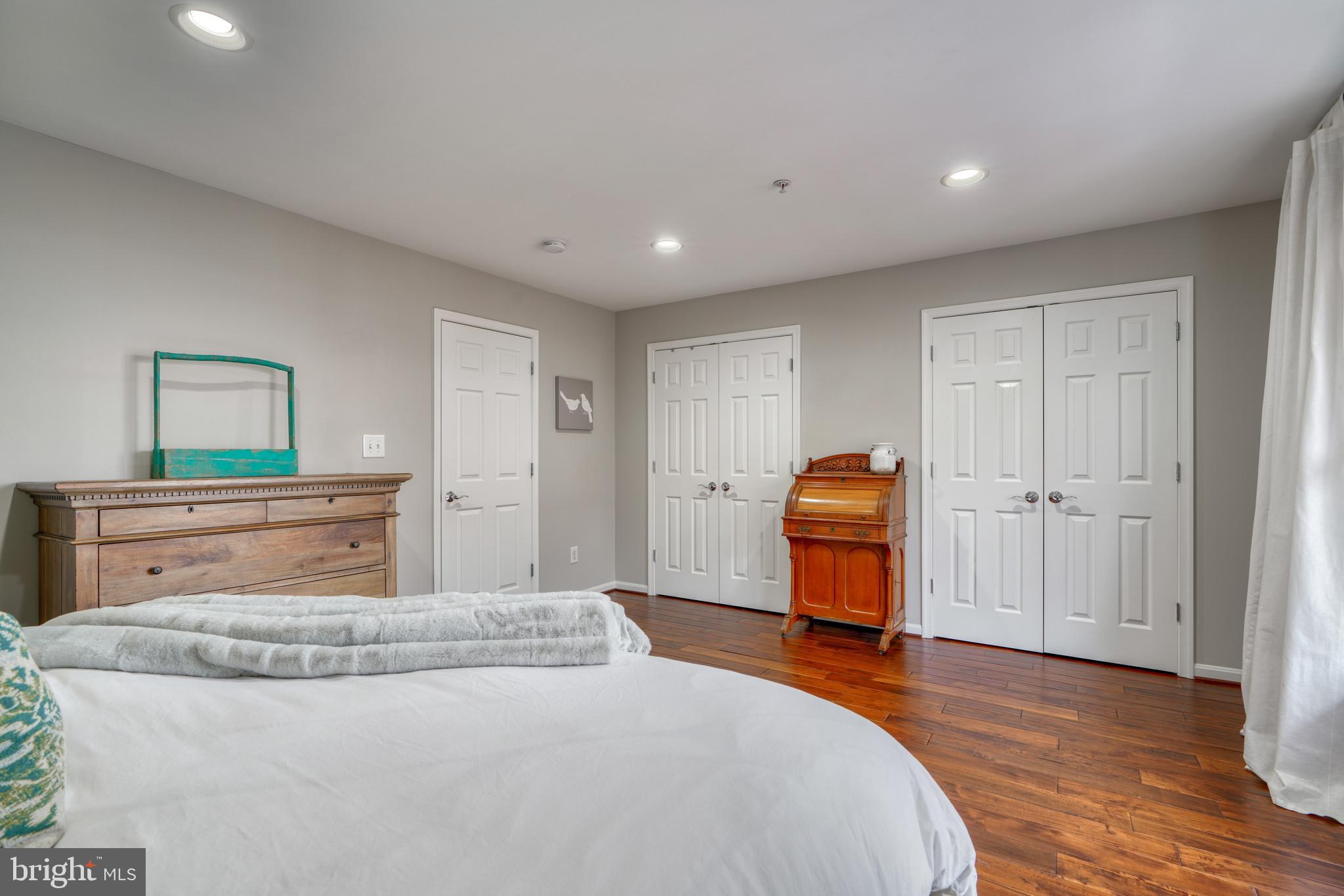 2613 Lighthouse LANE