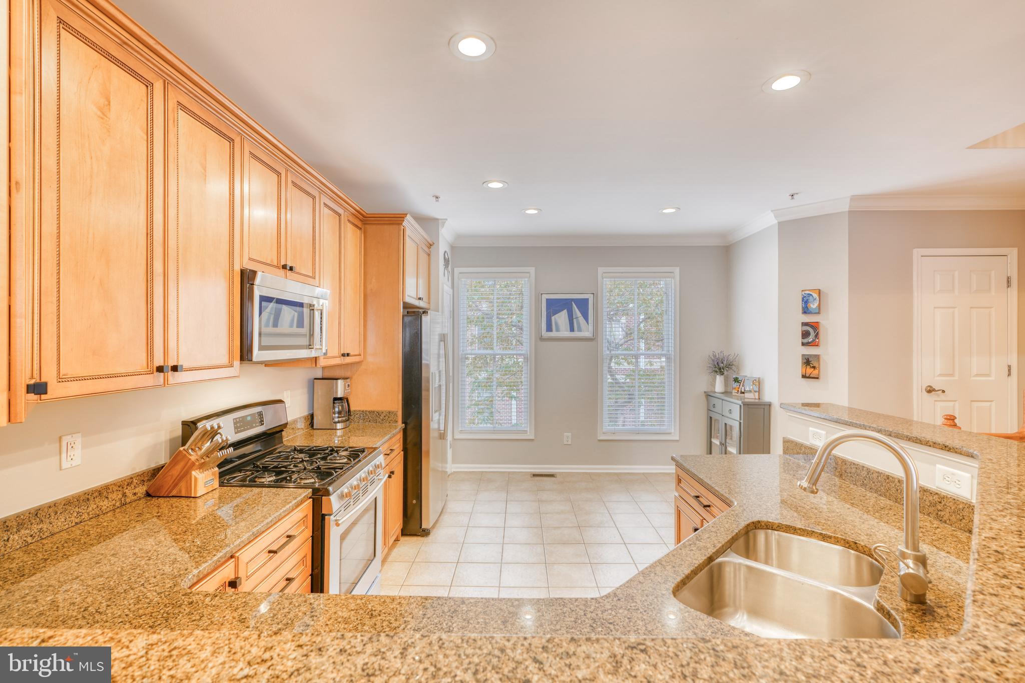 2613 Lighthouse LANE