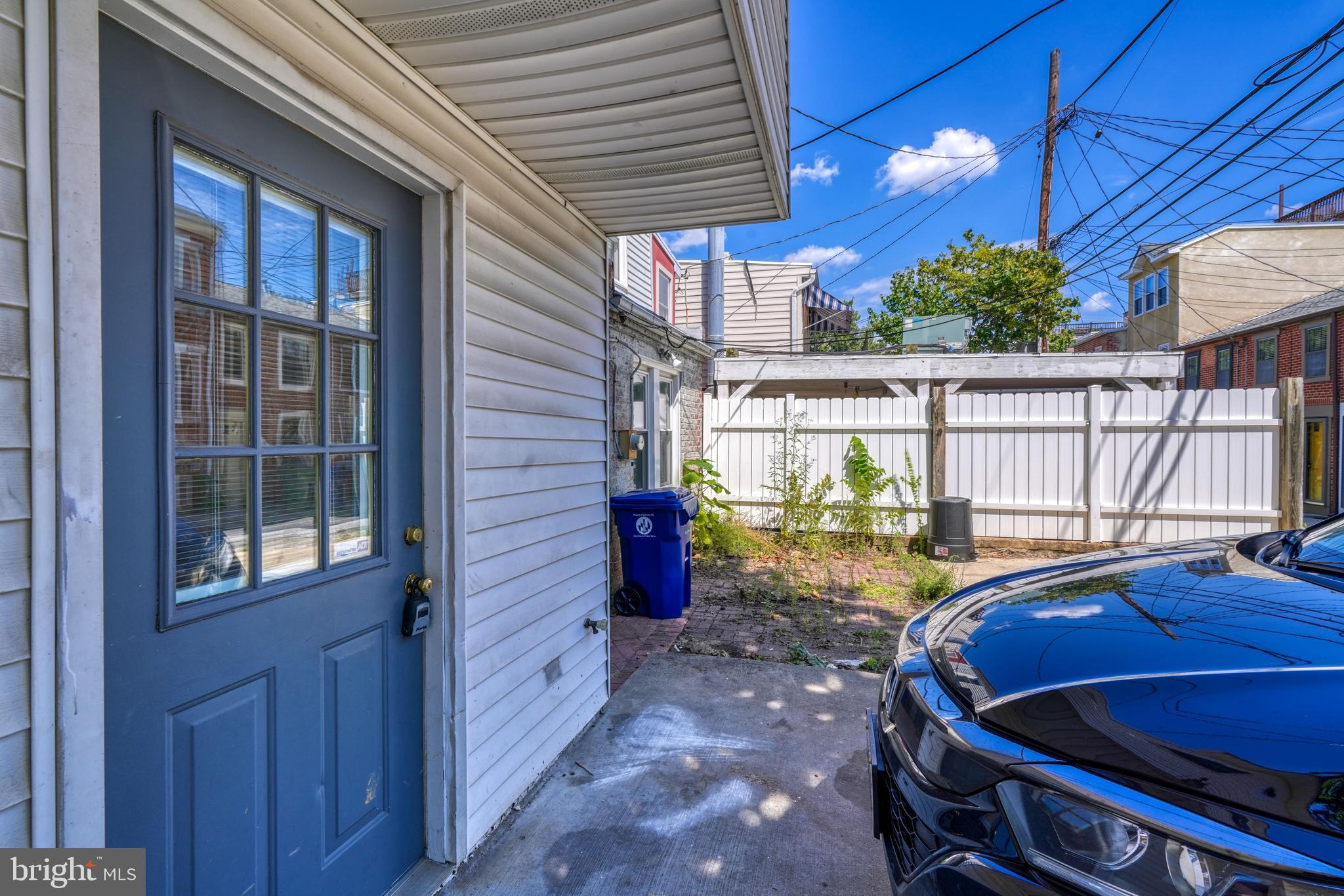 1213 William Street