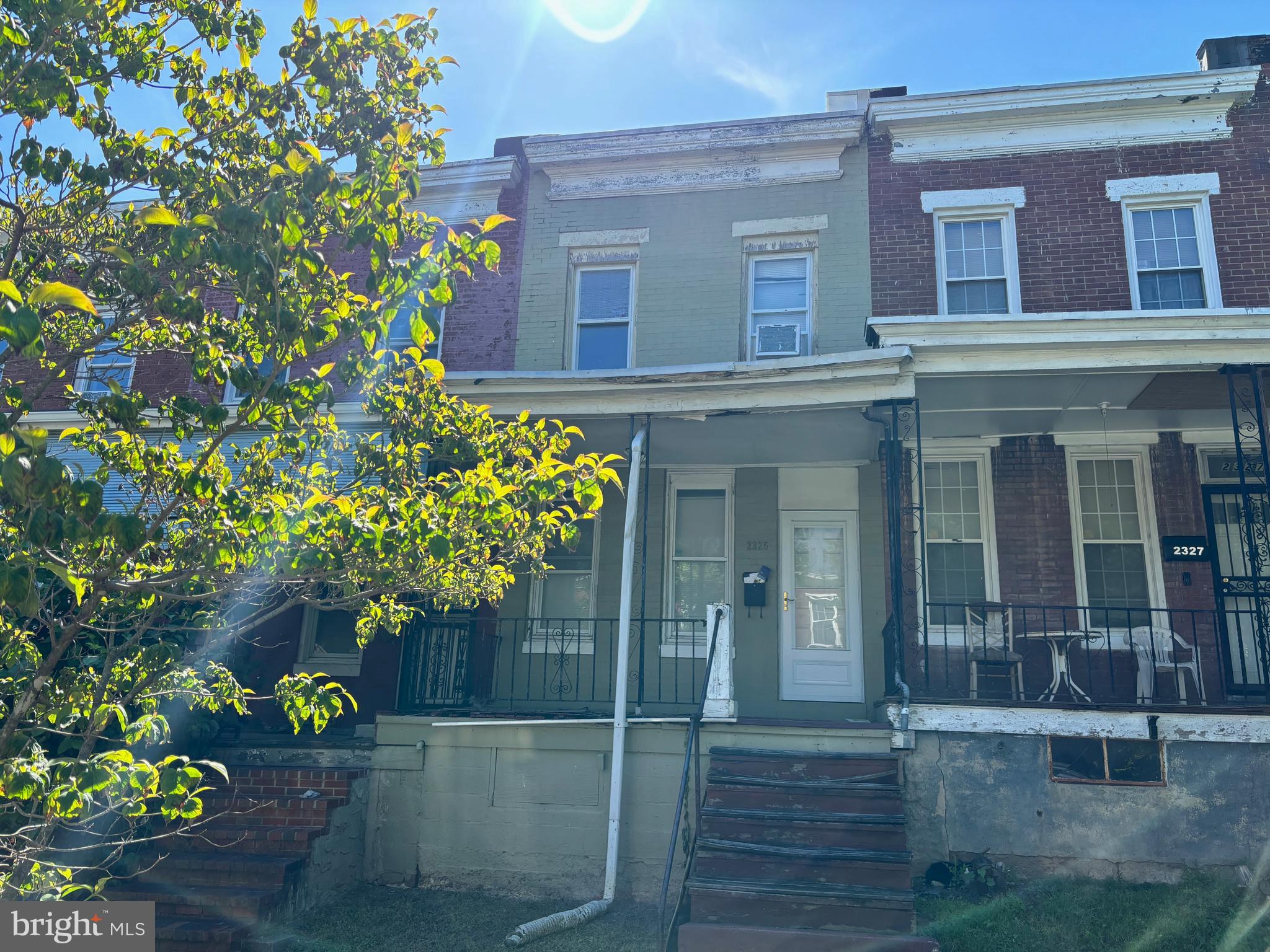 2325 Sidney Ave