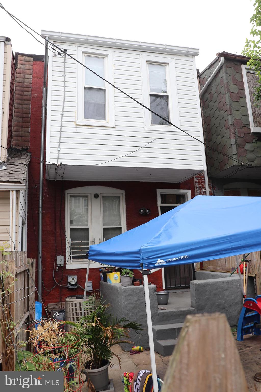 2352 Sidney Ave