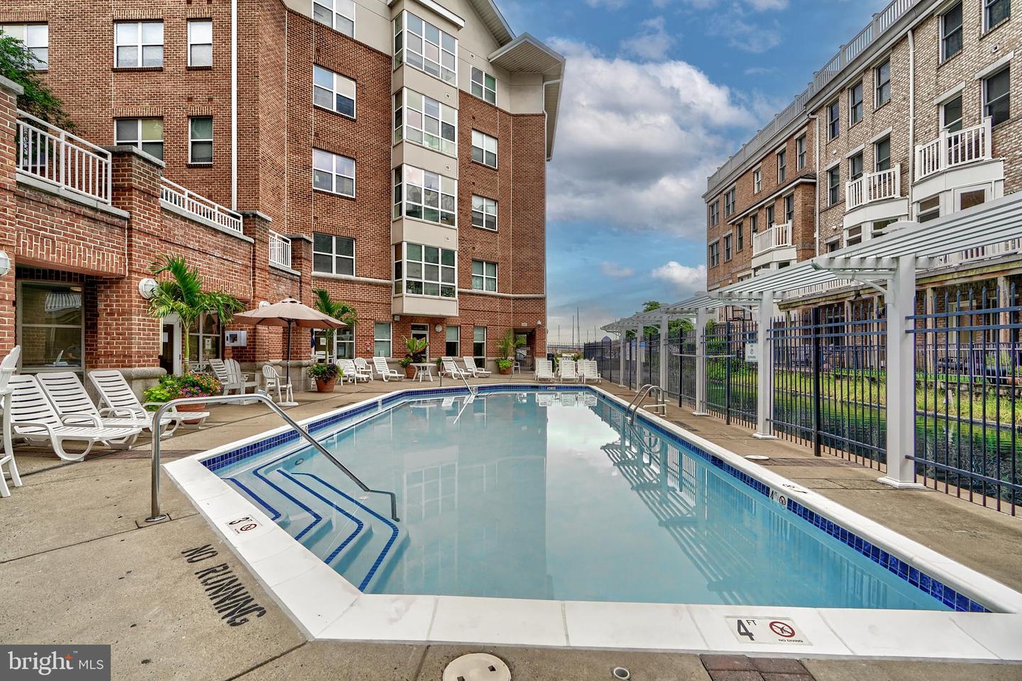 23 Pierside Dr #T16
