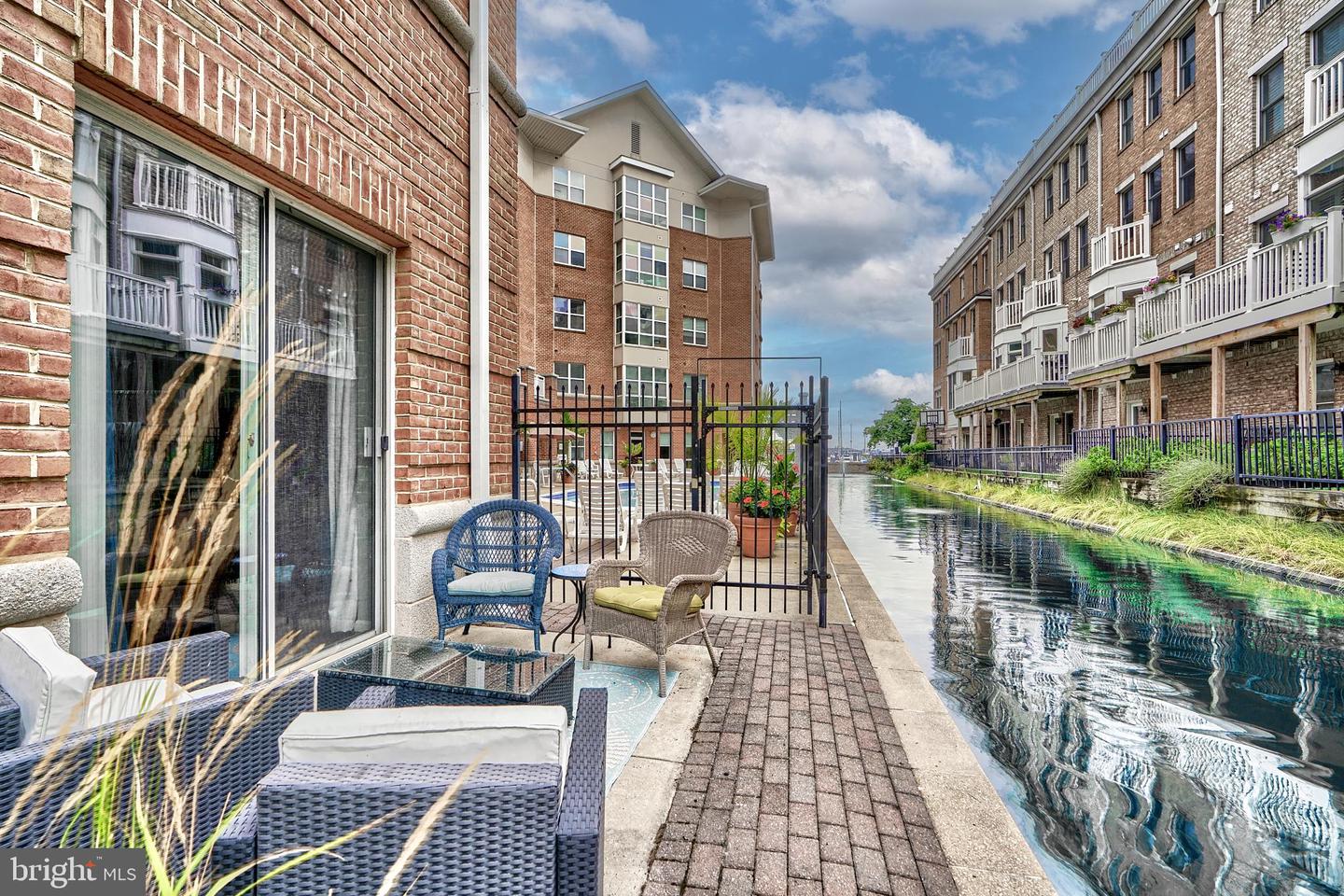 23 Pierside Dr #T16
