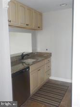 100 Harborview Dr #808