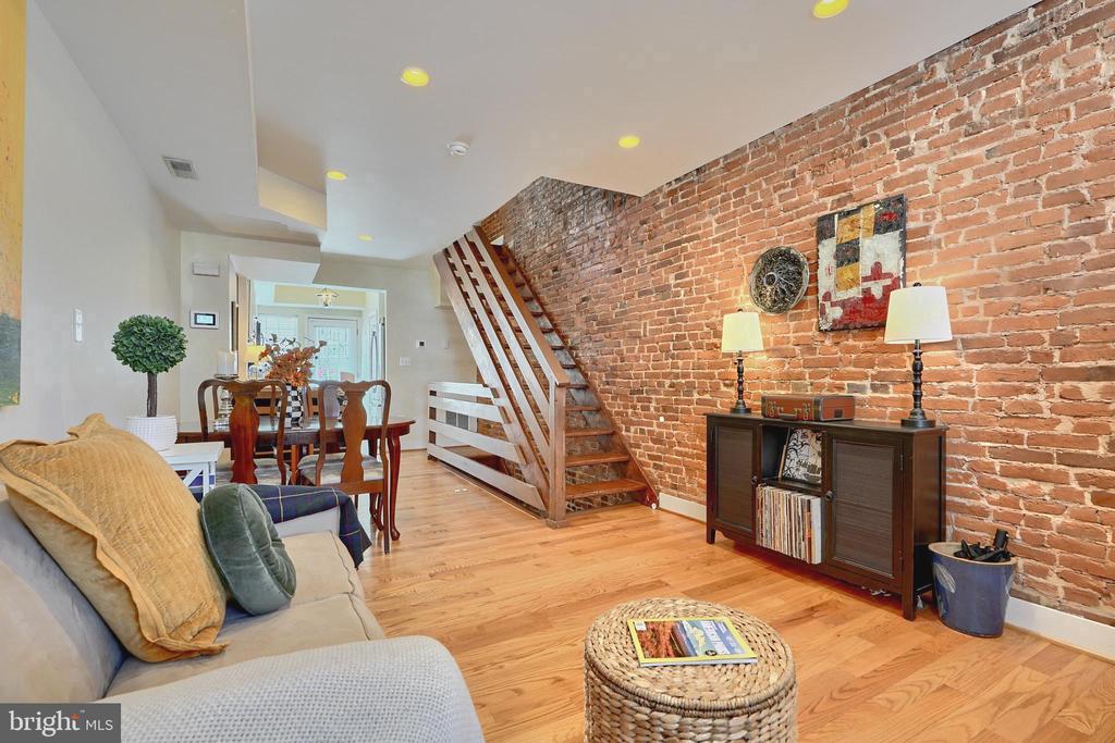 507 E Fort Ave