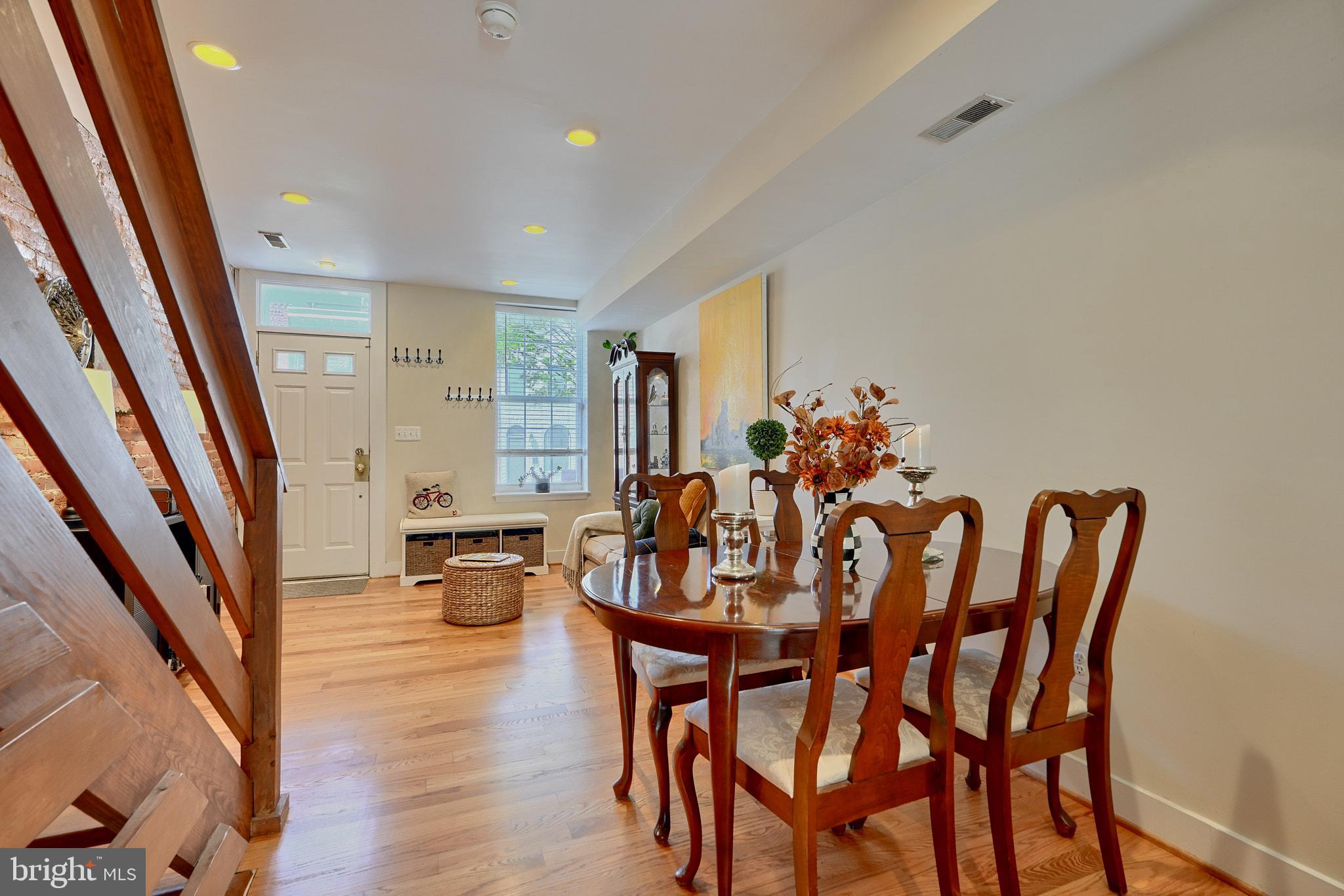 507 E Fort Ave