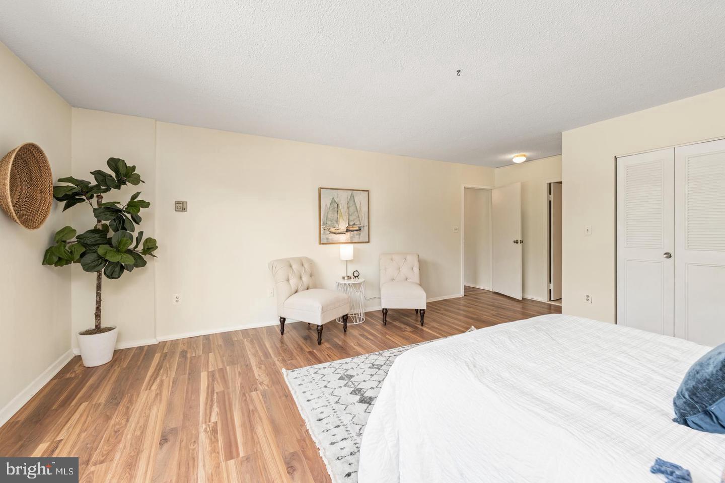 4401 ROLAND AVE #115