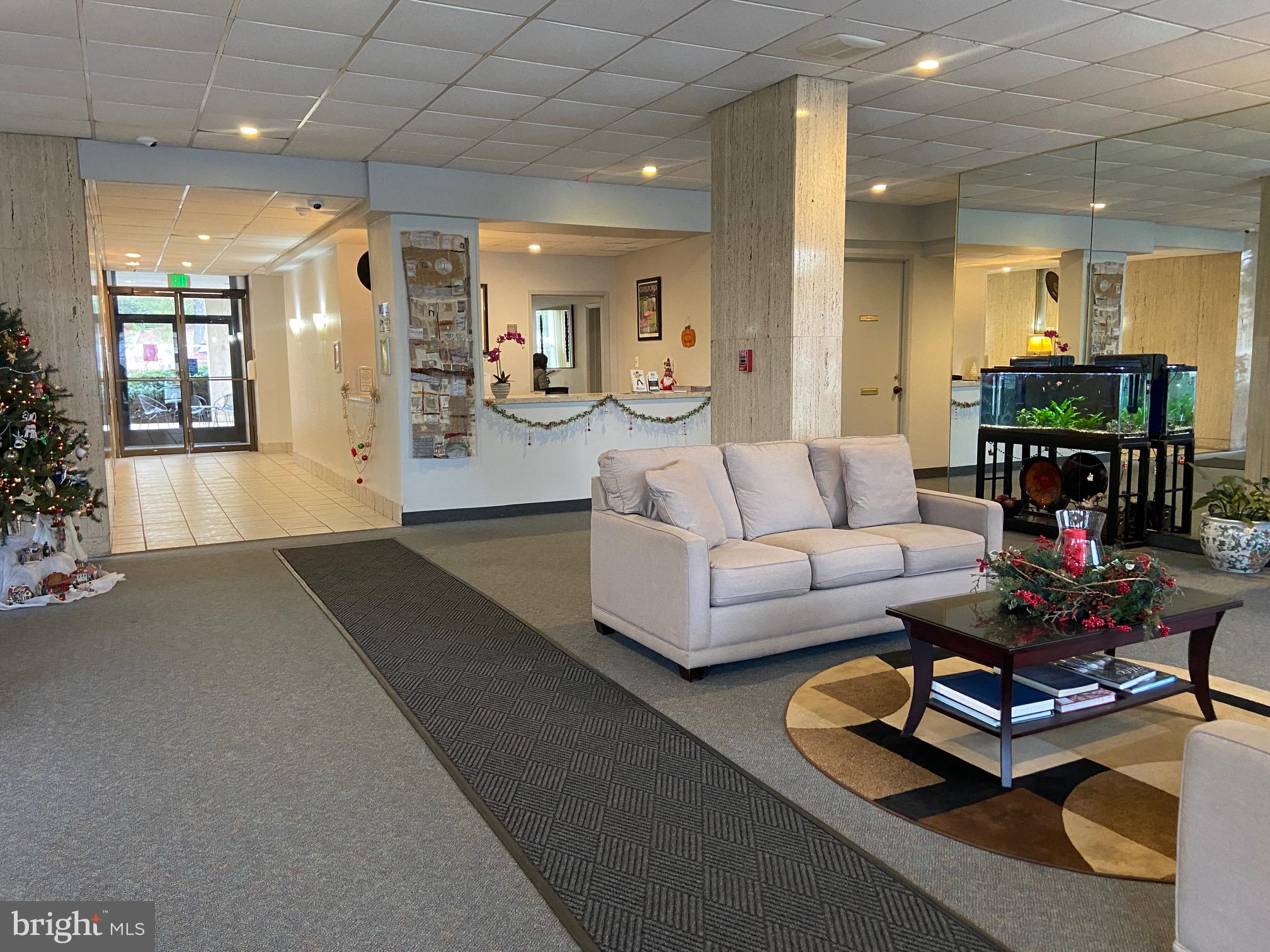 4401 ROLAND AVE #115