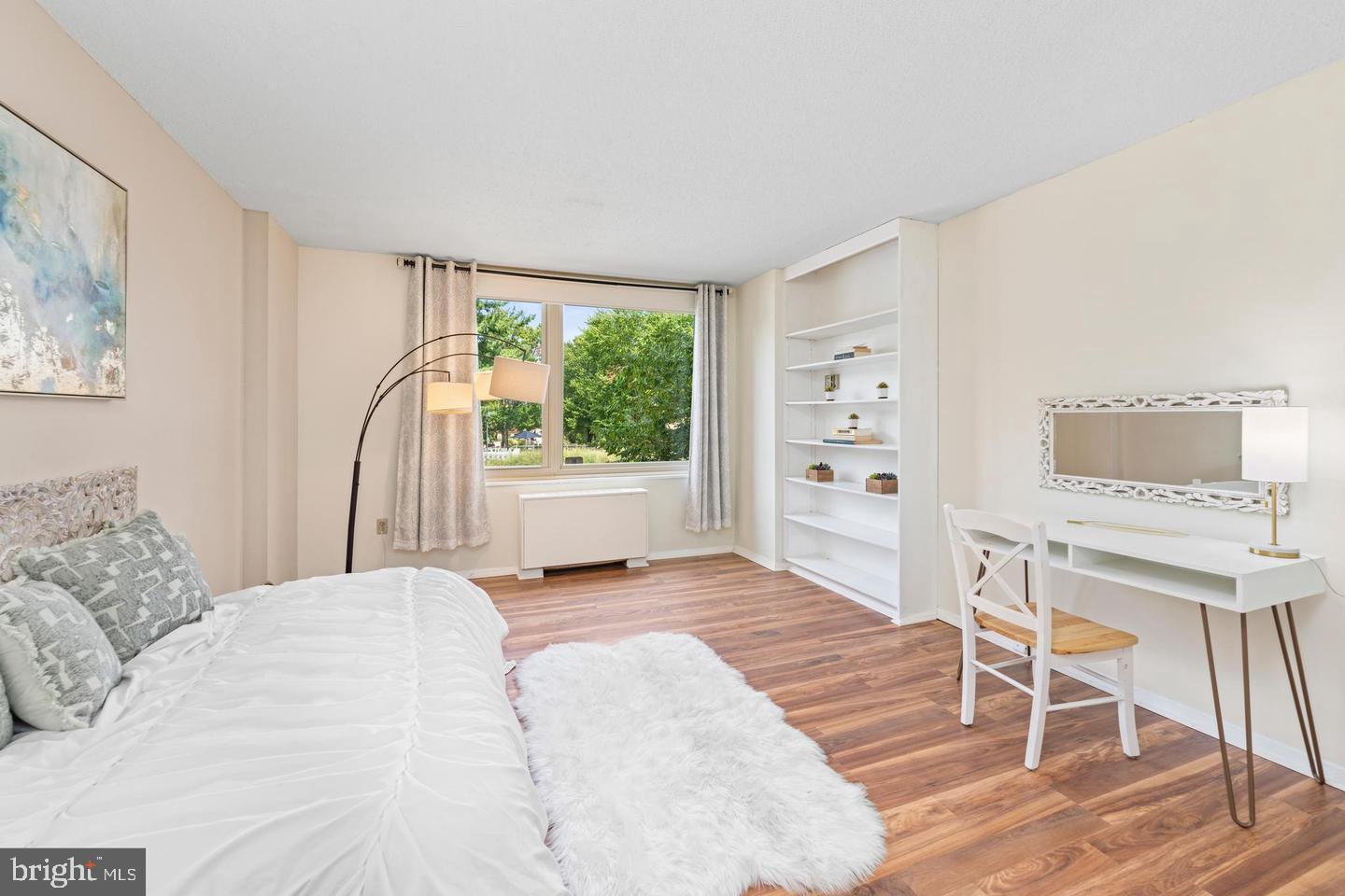 4401 ROLAND AVE #115