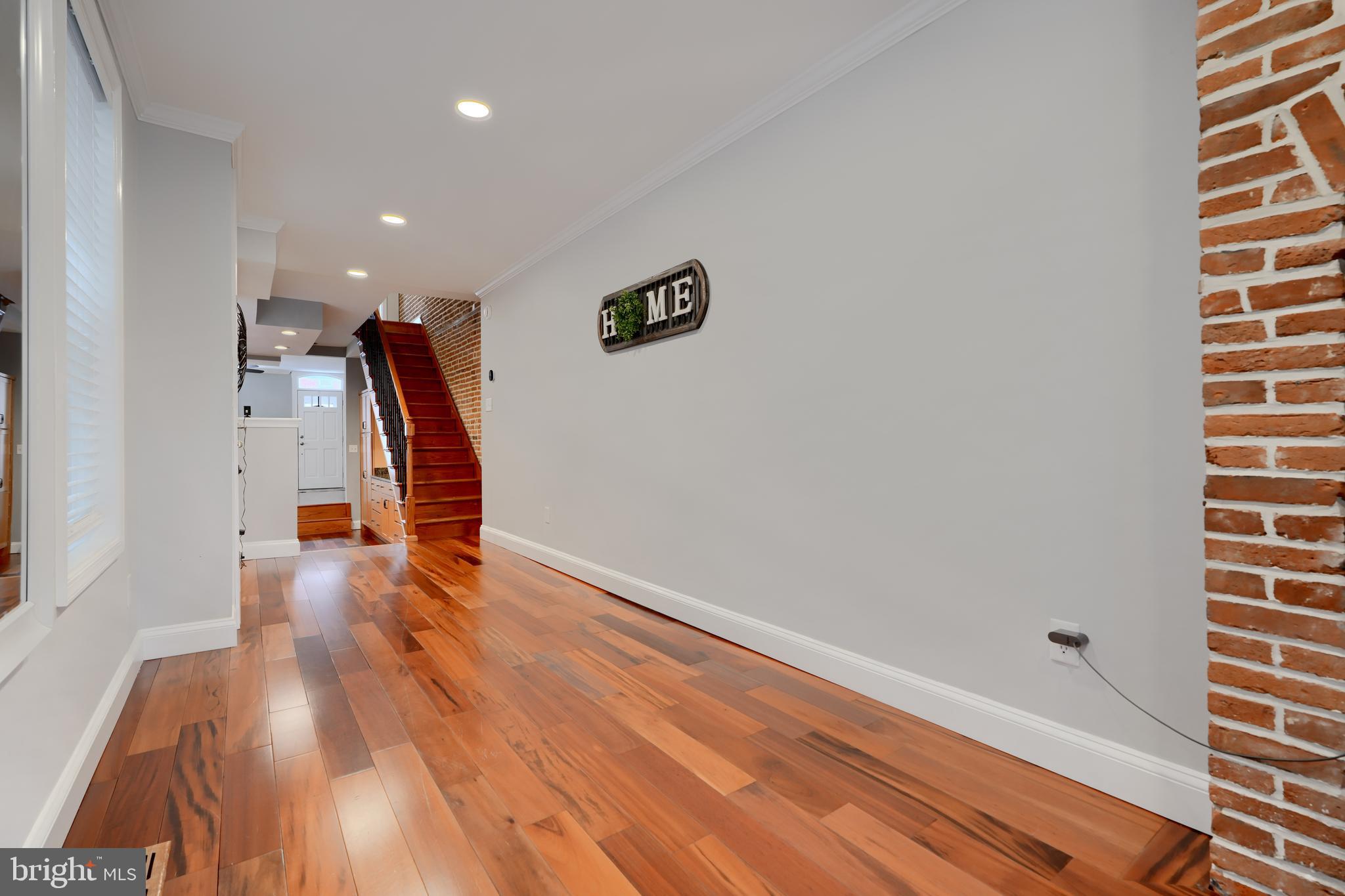 1252-1/2 Riverside Ave