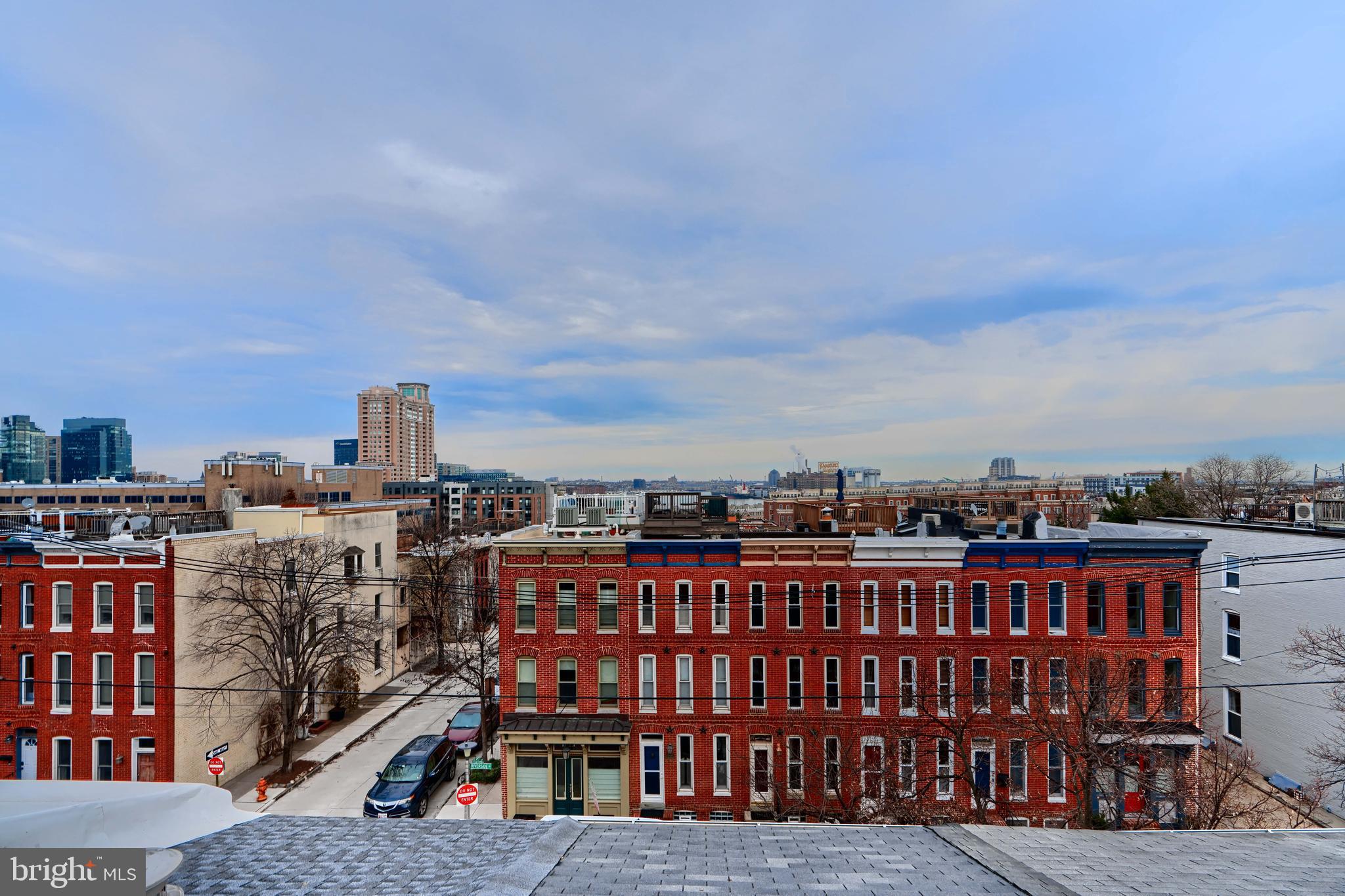1252-1/2 Riverside Ave