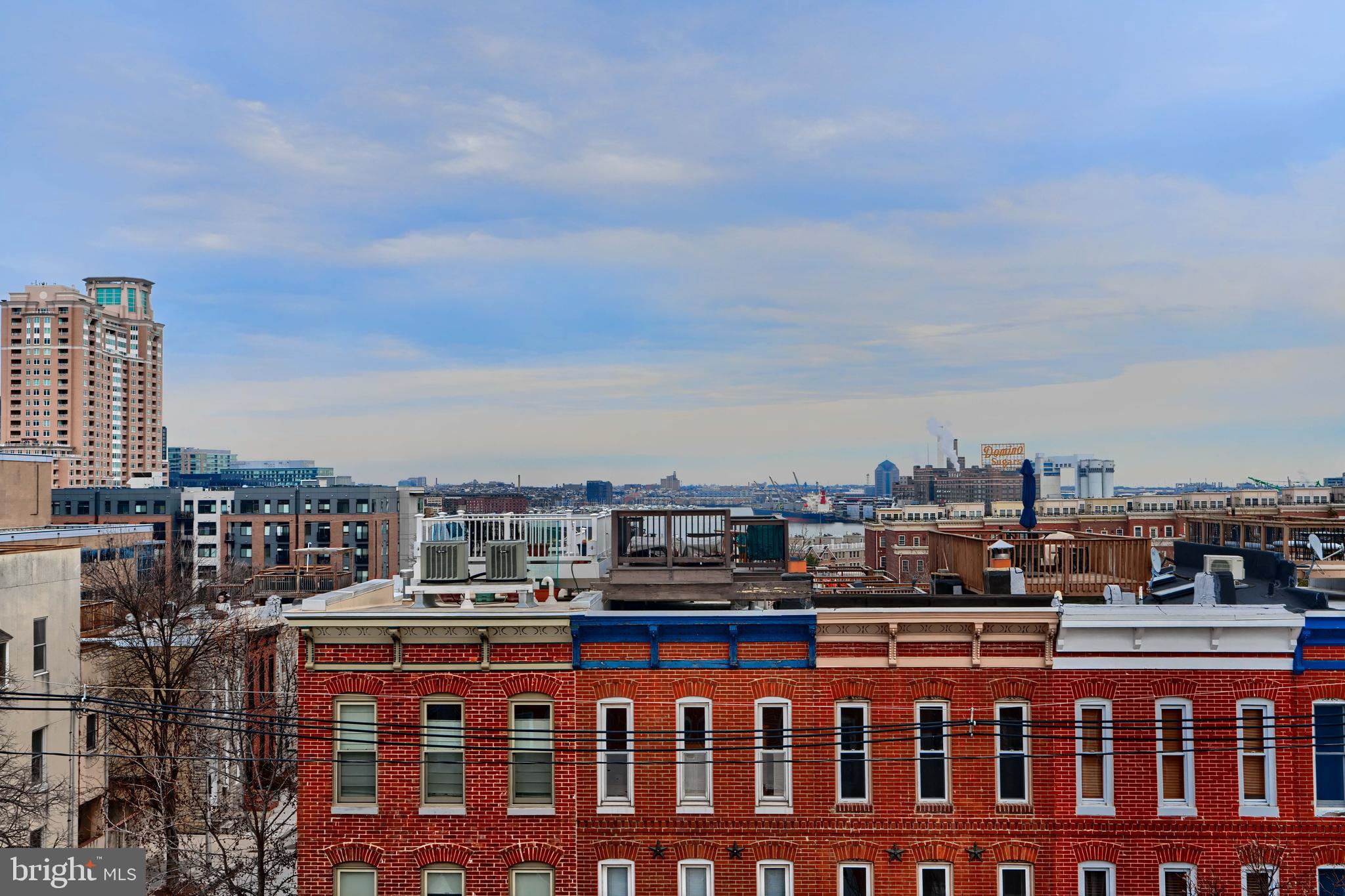 1252-1/2 Riverside Ave