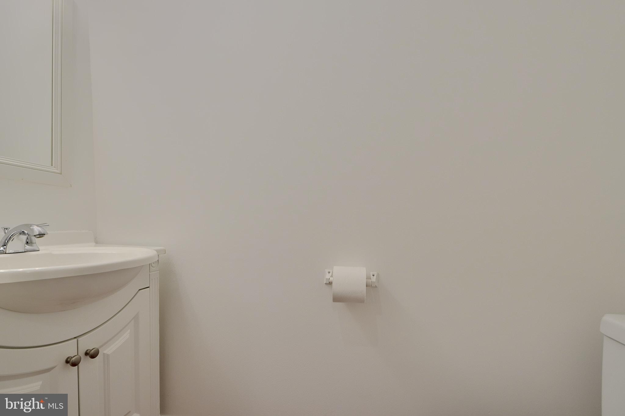 231-1/2 S Madeira St