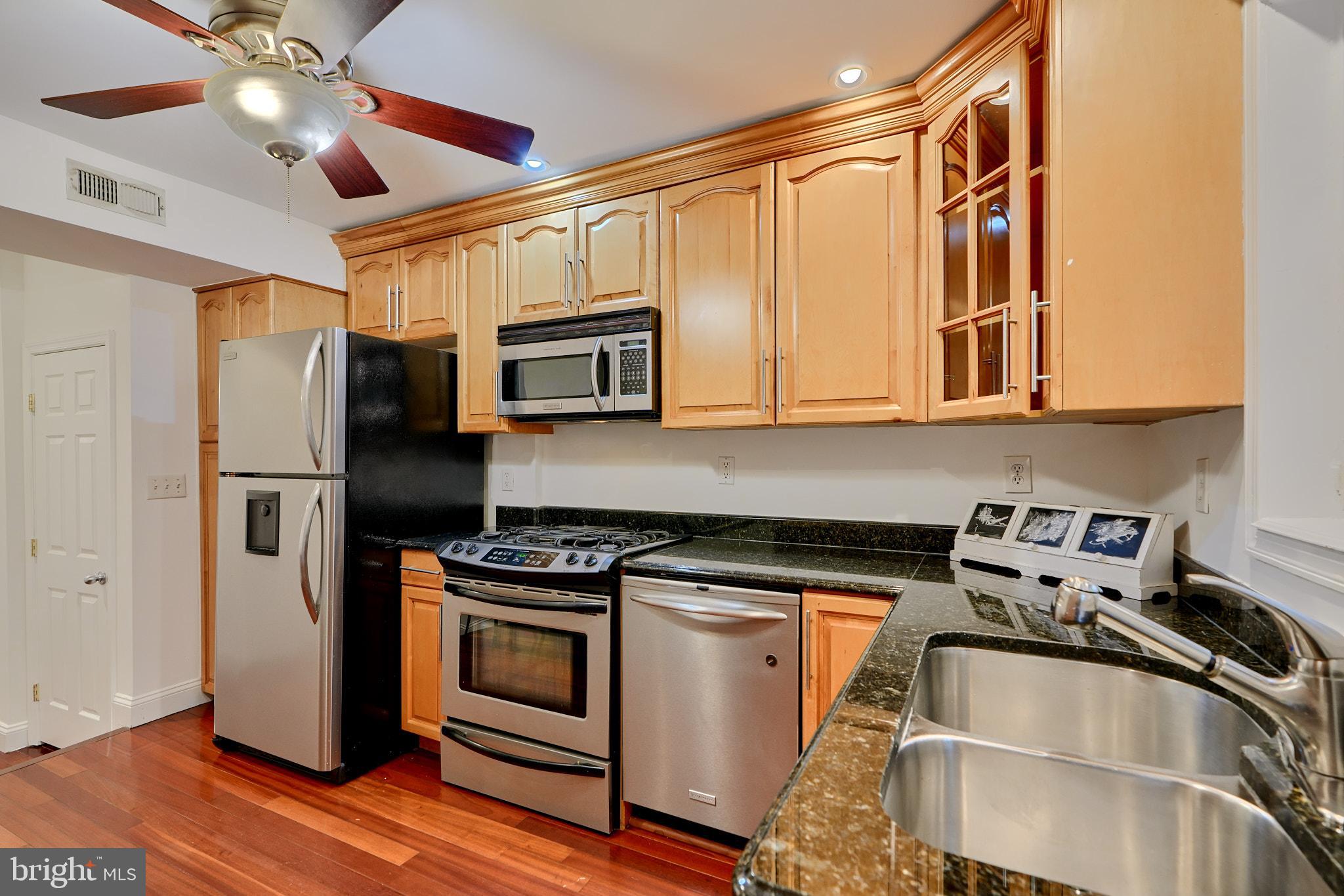 231-1/2 S Madeira St