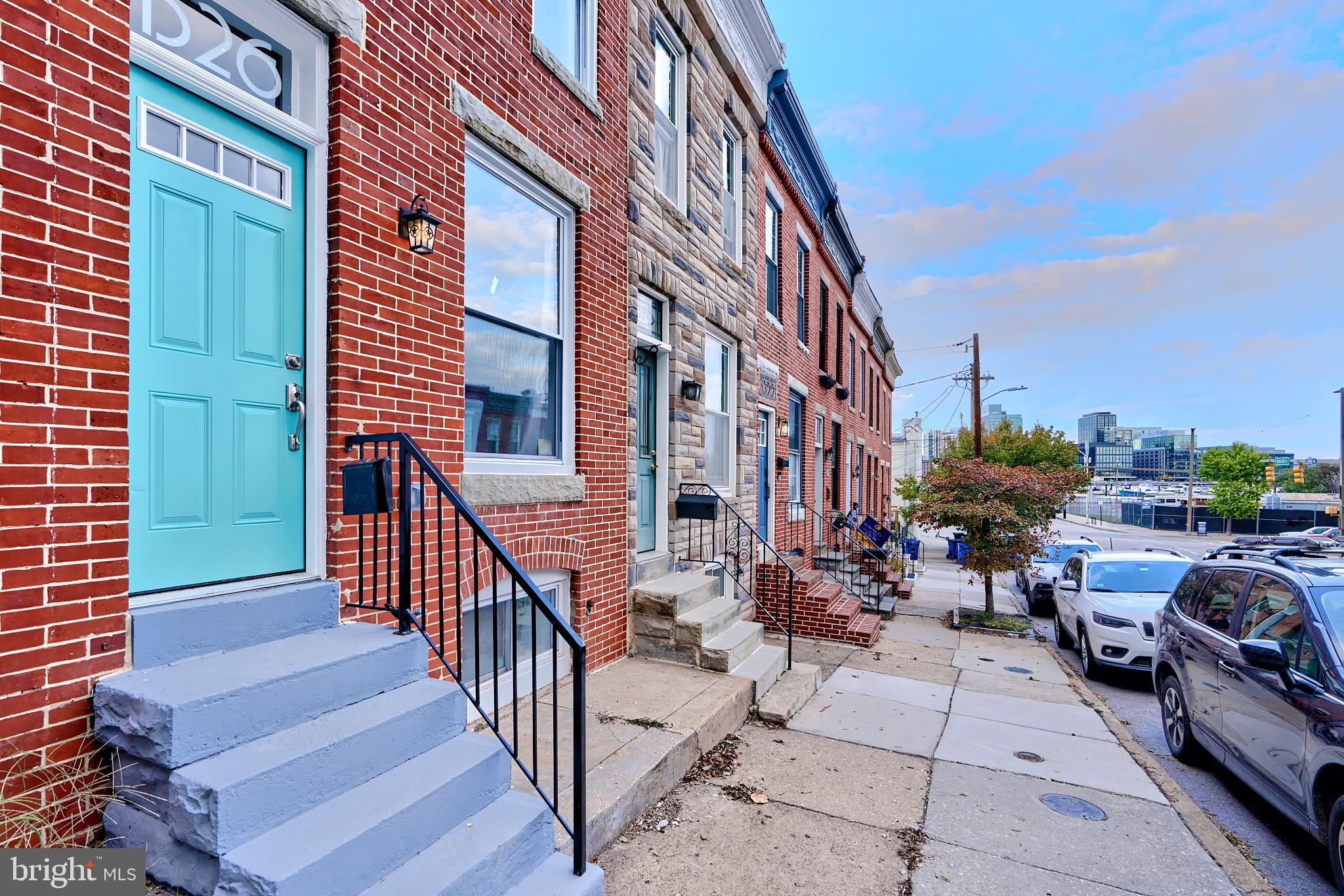 1326 Webster St
