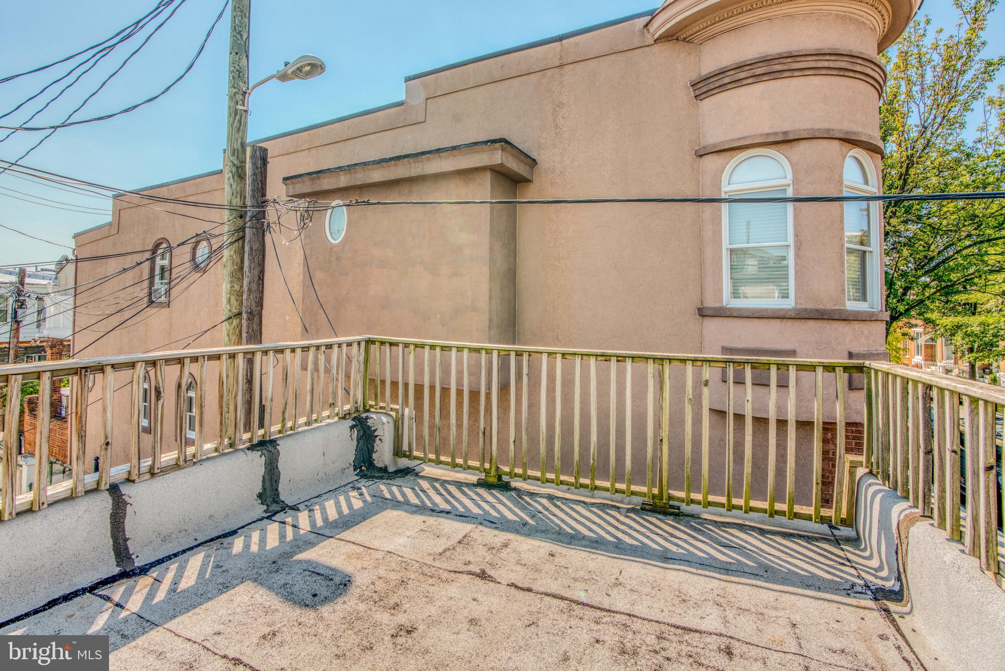 525 E Fort Ave