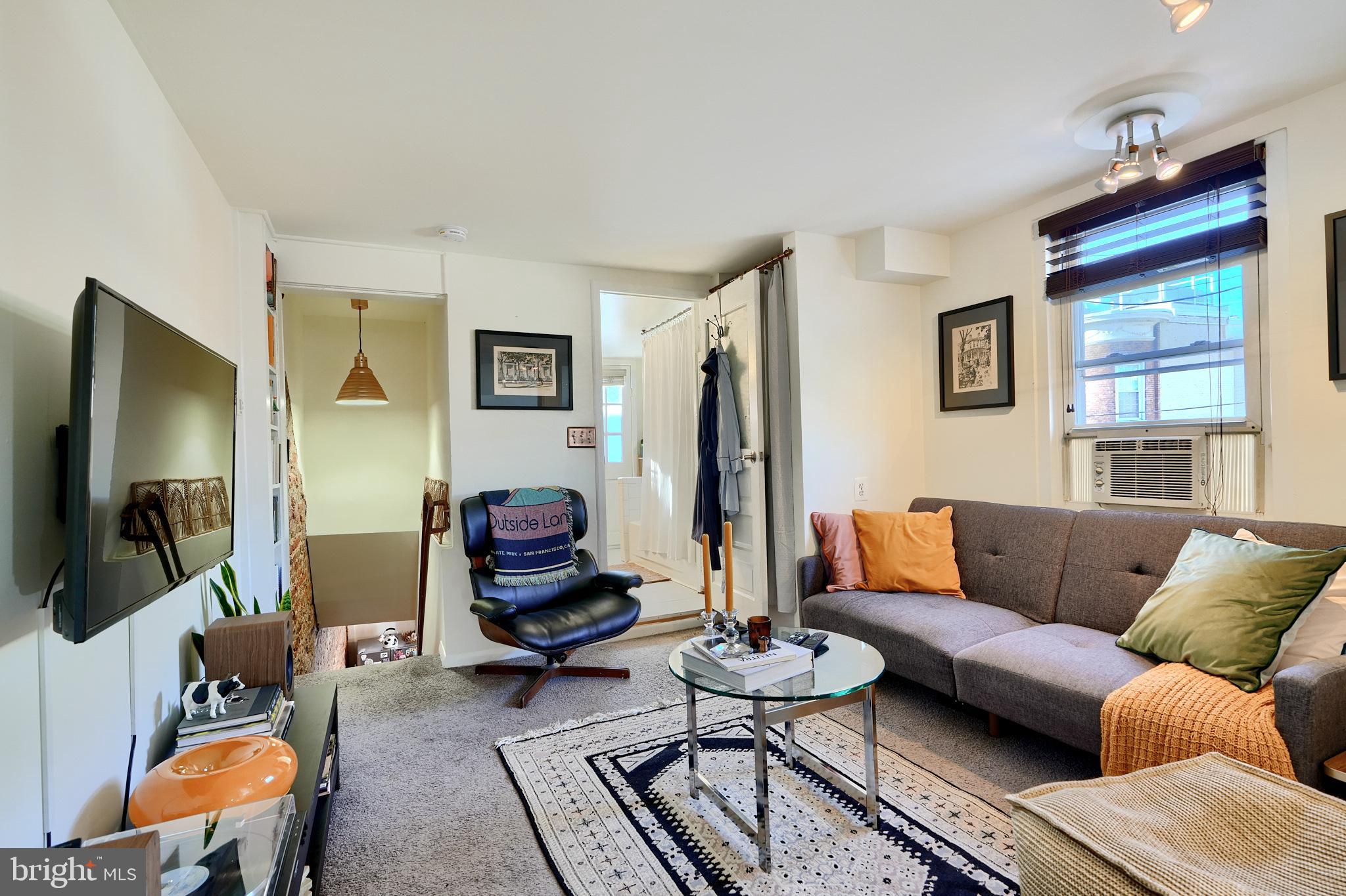 525 E Fort Ave