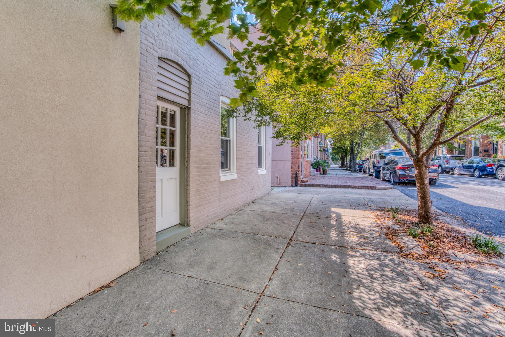 525 E Fort Ave