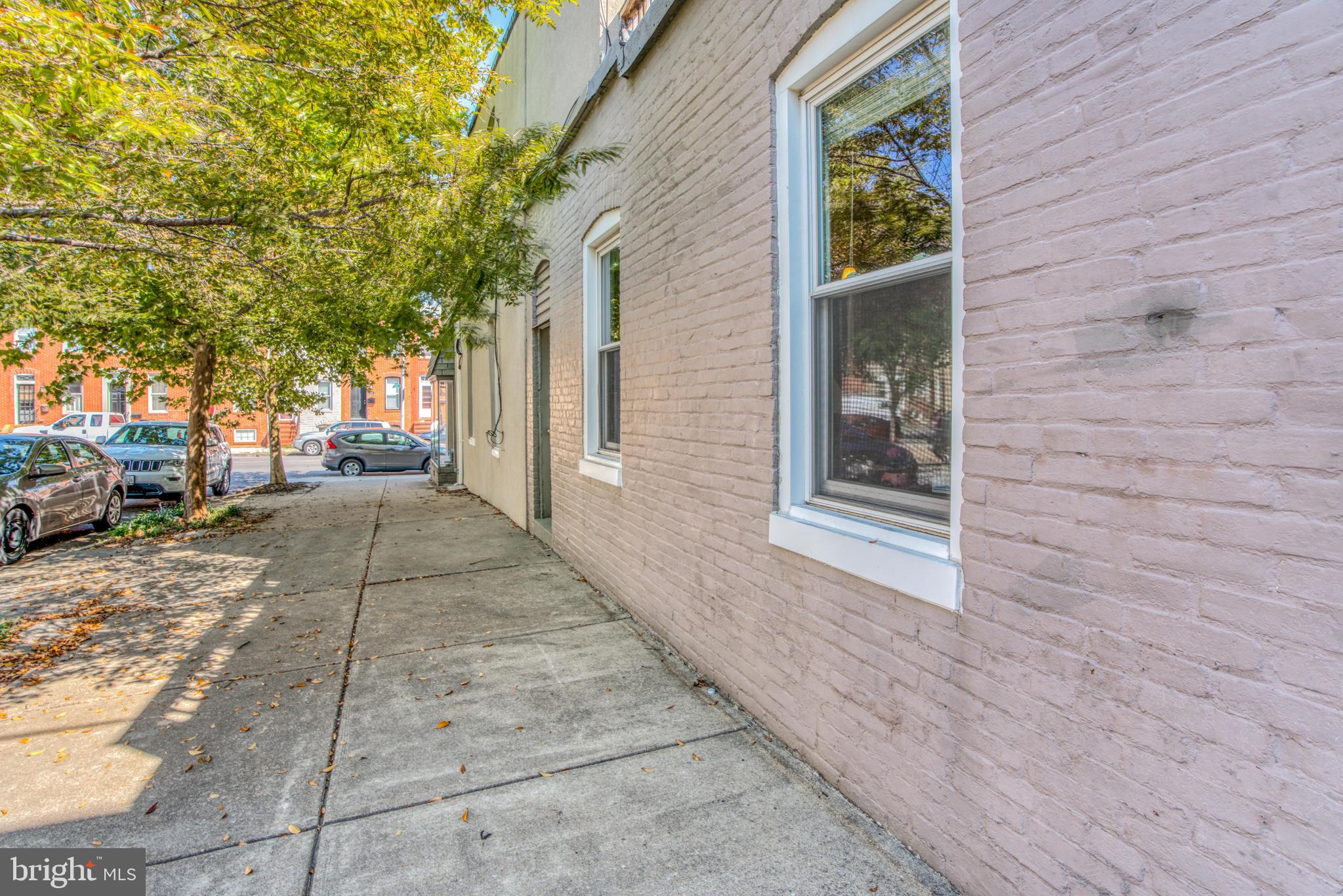 525 E Fort Ave