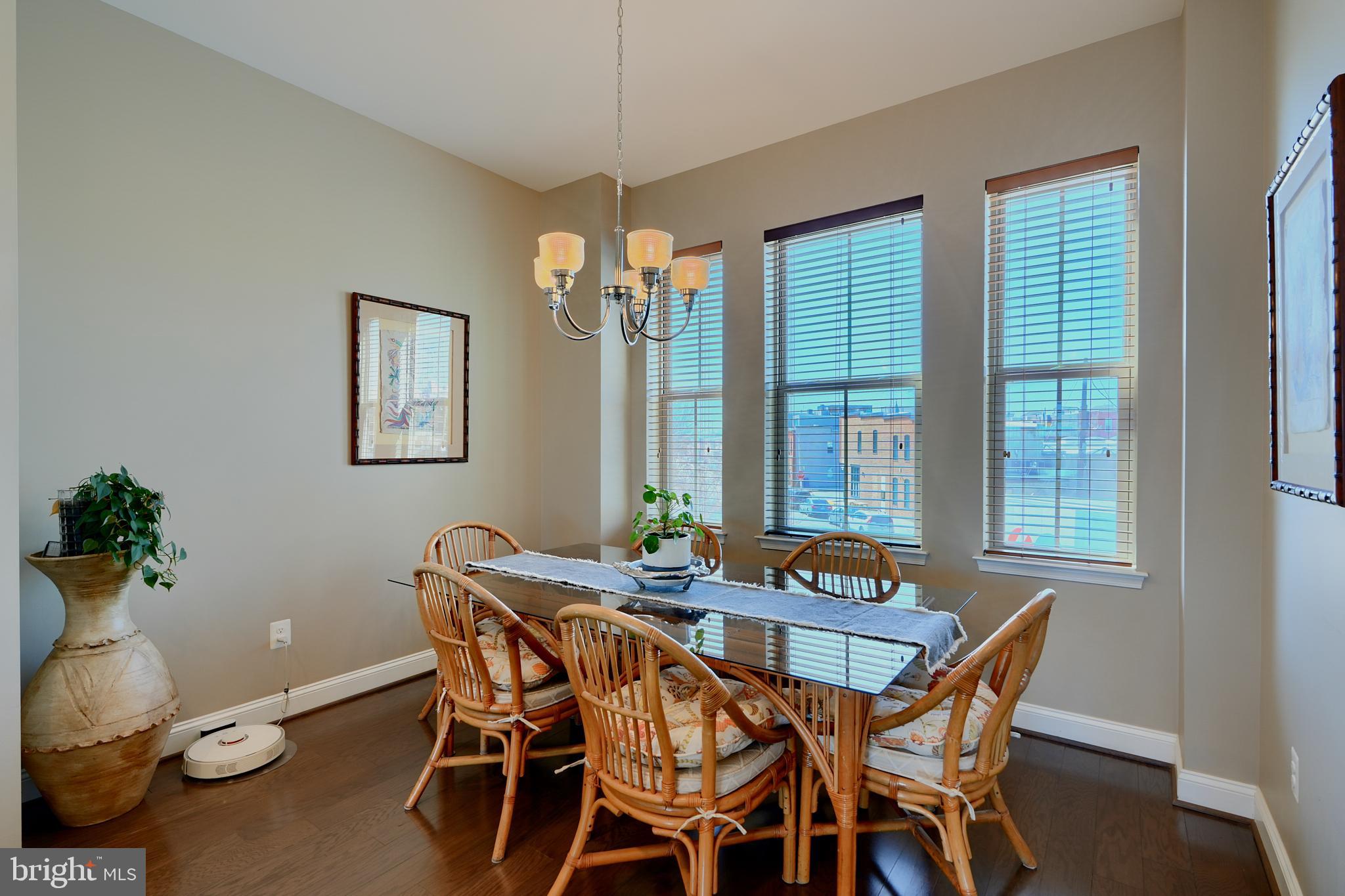 1614 Rampart Mews
