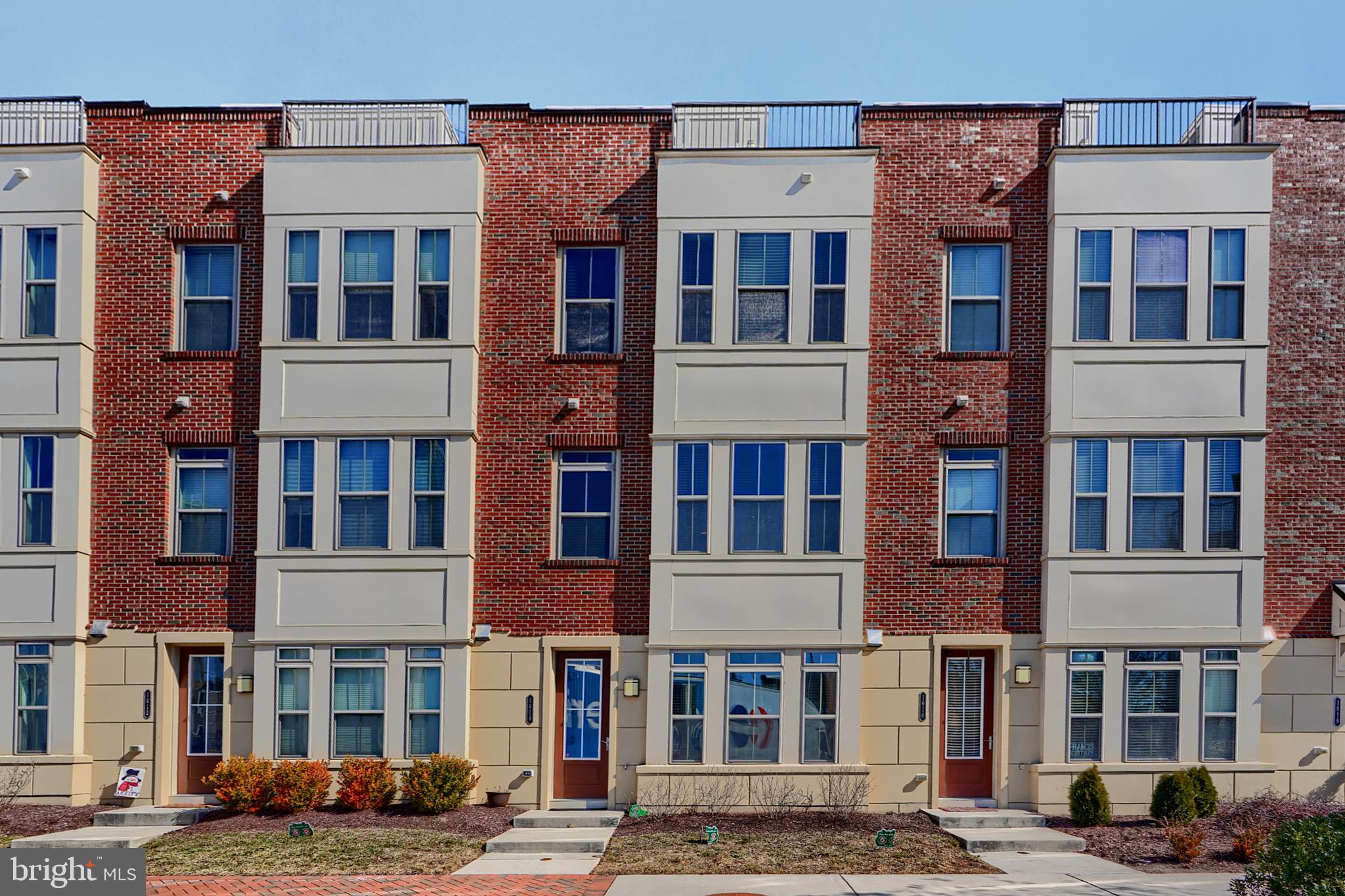 1614 Rampart Mews