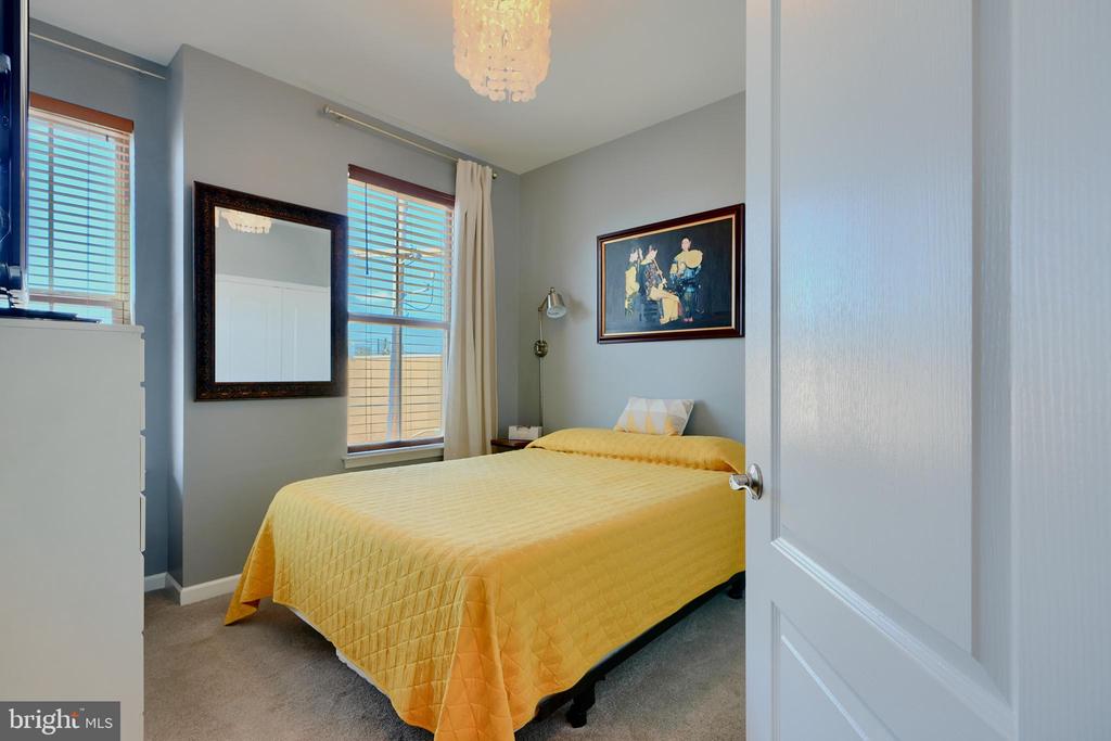 1614 Rampart Mews