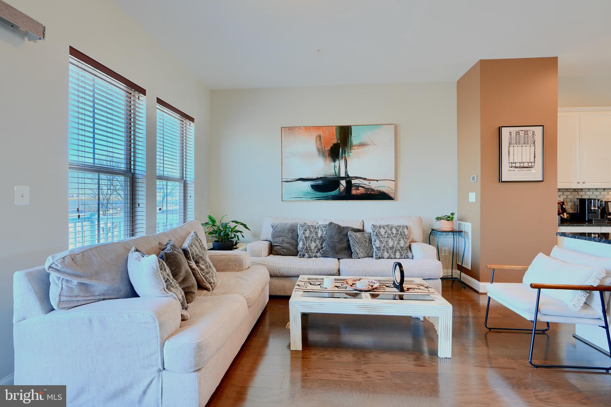 1614 Rampart Mews