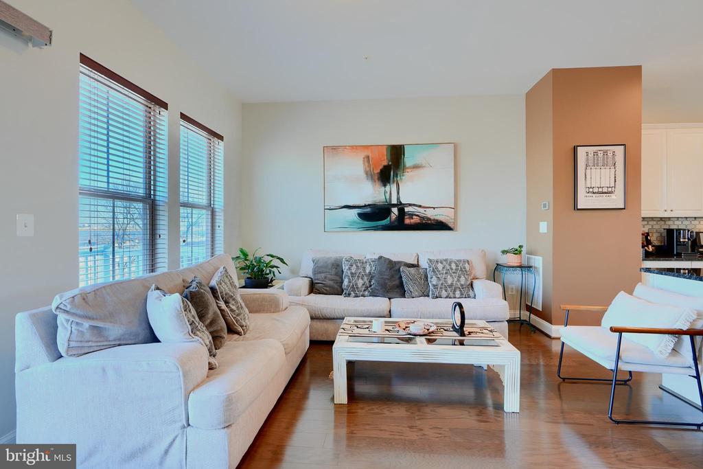 1614 Rampart Mews