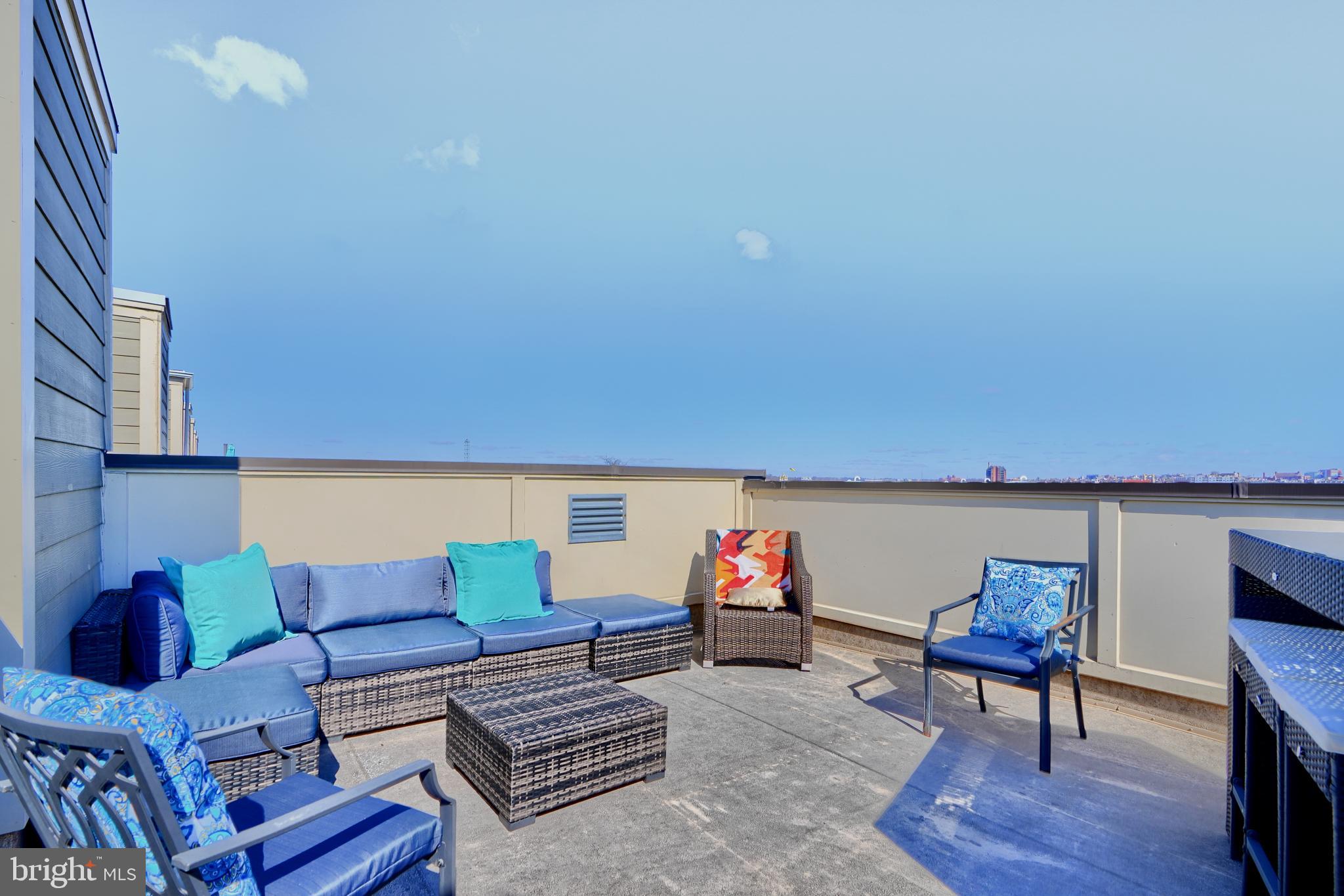 1614 Rampart Mews