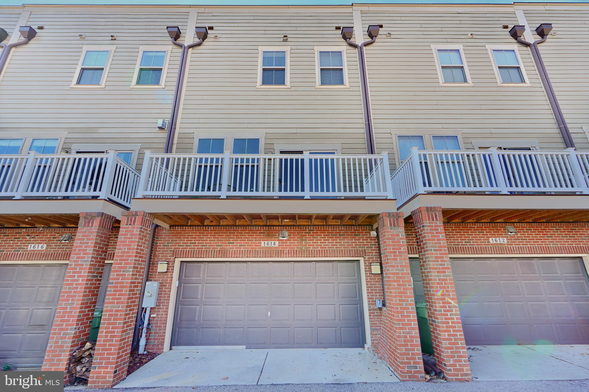 1614 Rampart Mews